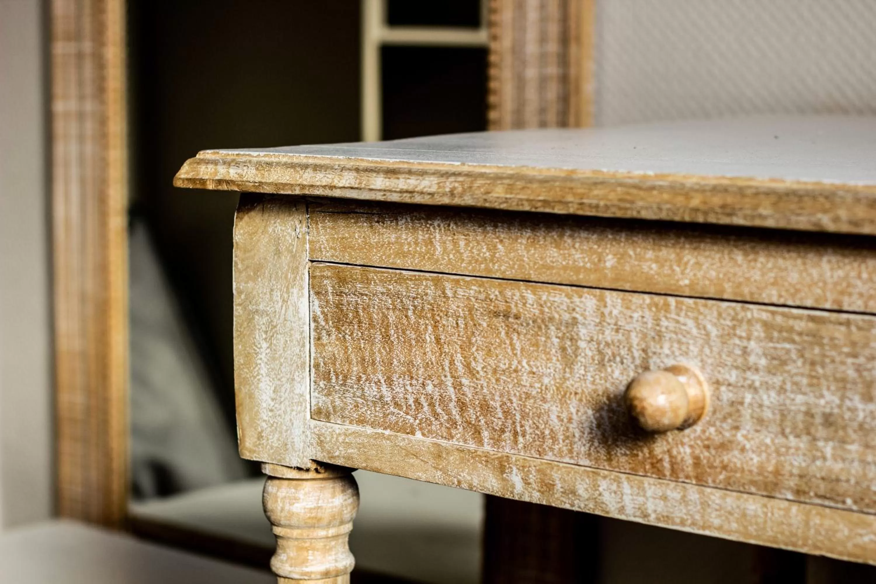 Decorative detail in Hôtel de France