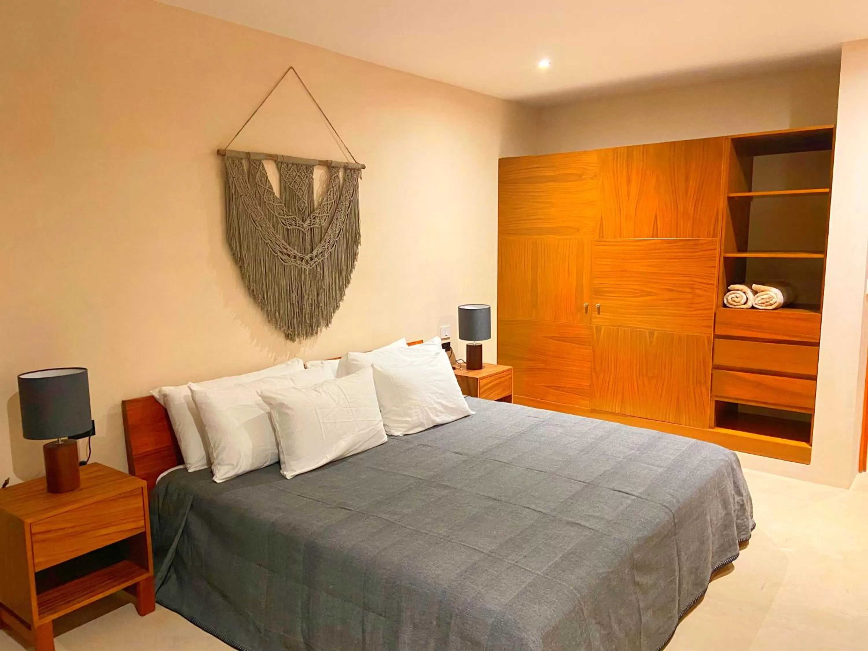 Bed in Gardens Coba - Luxury Cardinal