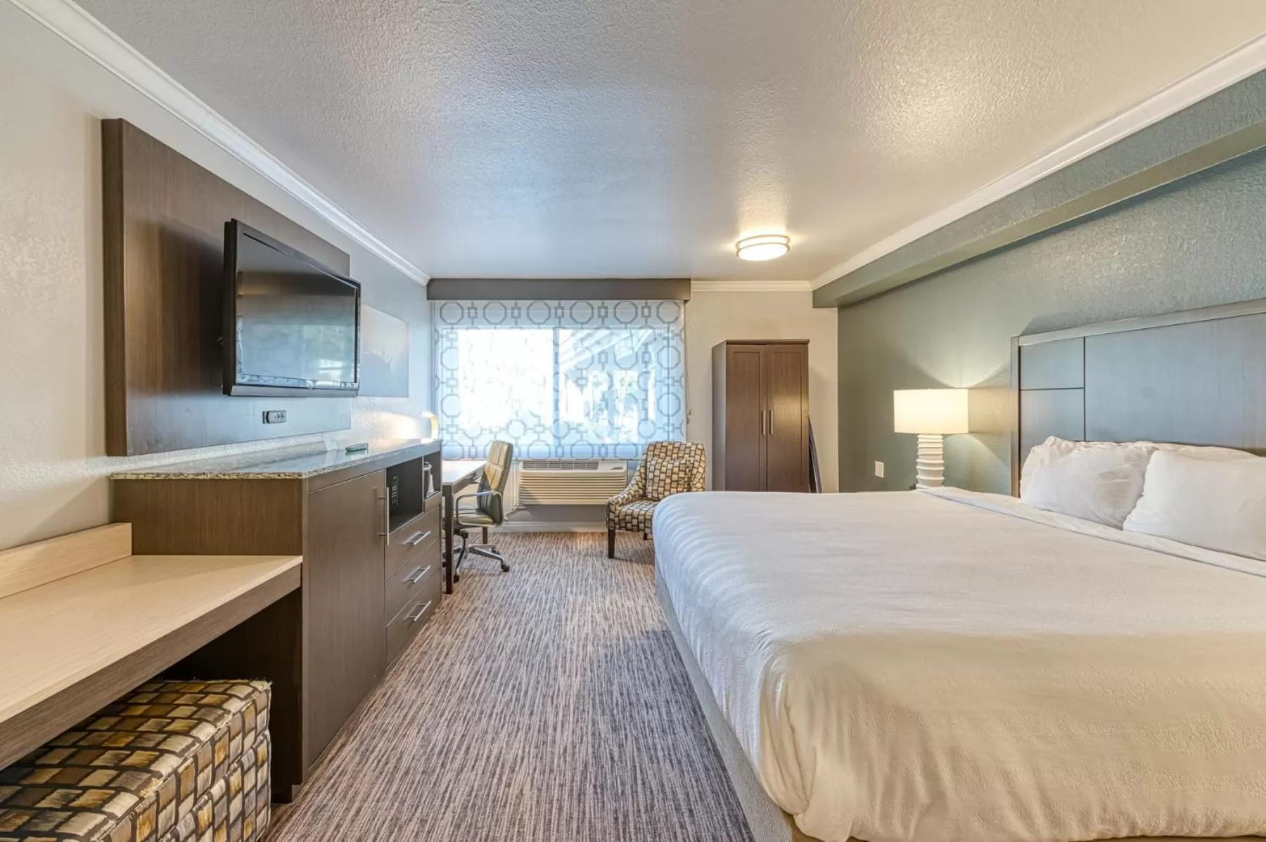 Photo of the whole room, Bed in Amanzi Hotel, an Ascend Collection Hotel