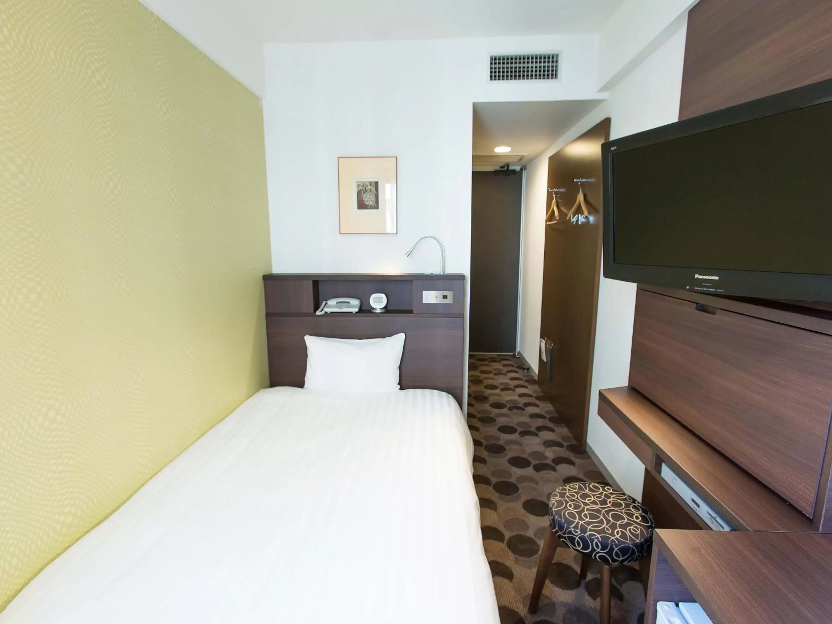 Photo of the whole room, Bed in Shibuya Tobu Hotel