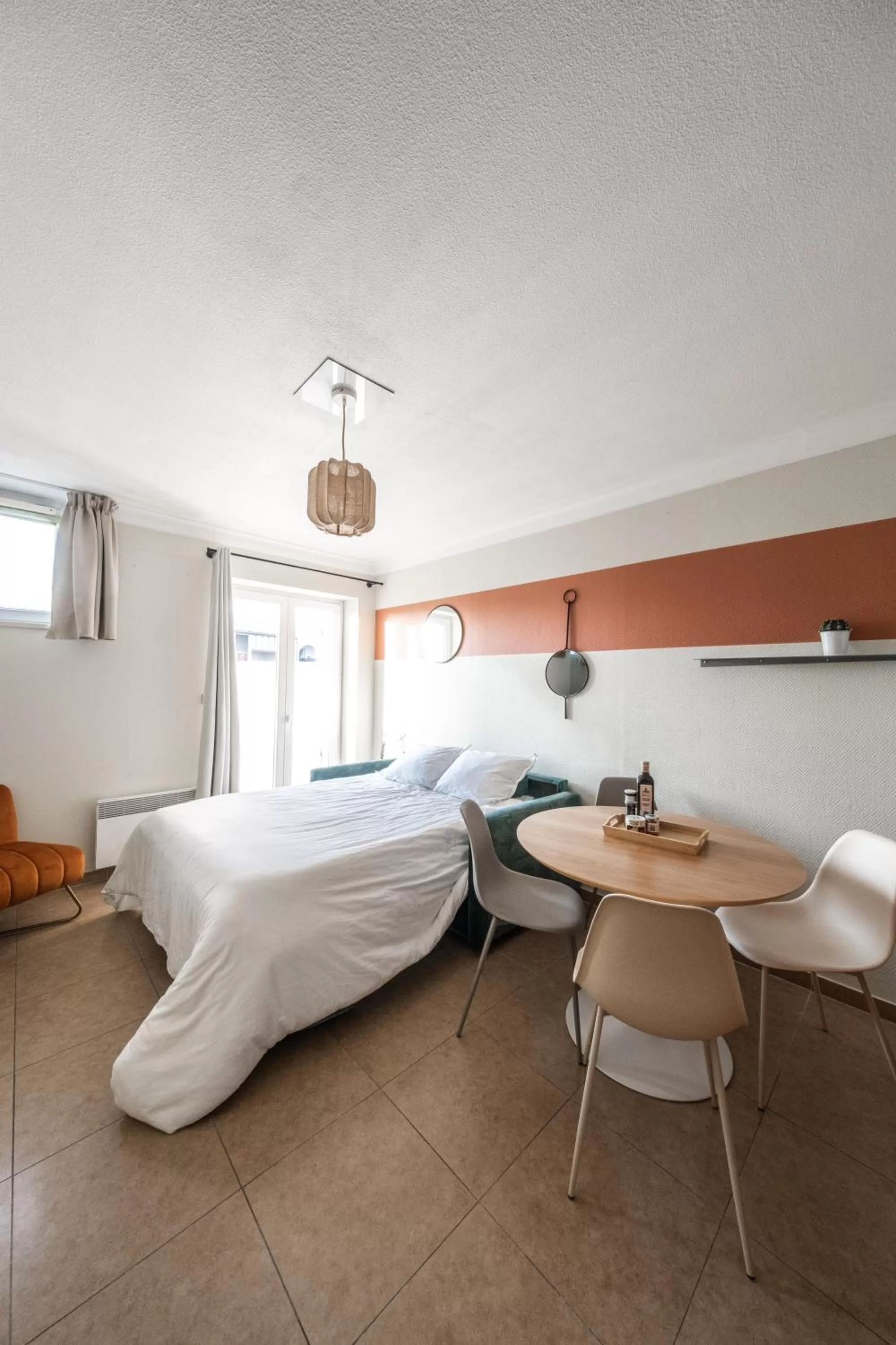 Bed in Résidence Chateau d'Acotz - Avec piscine à 600m des plages à Saint-Jean-de-Luz