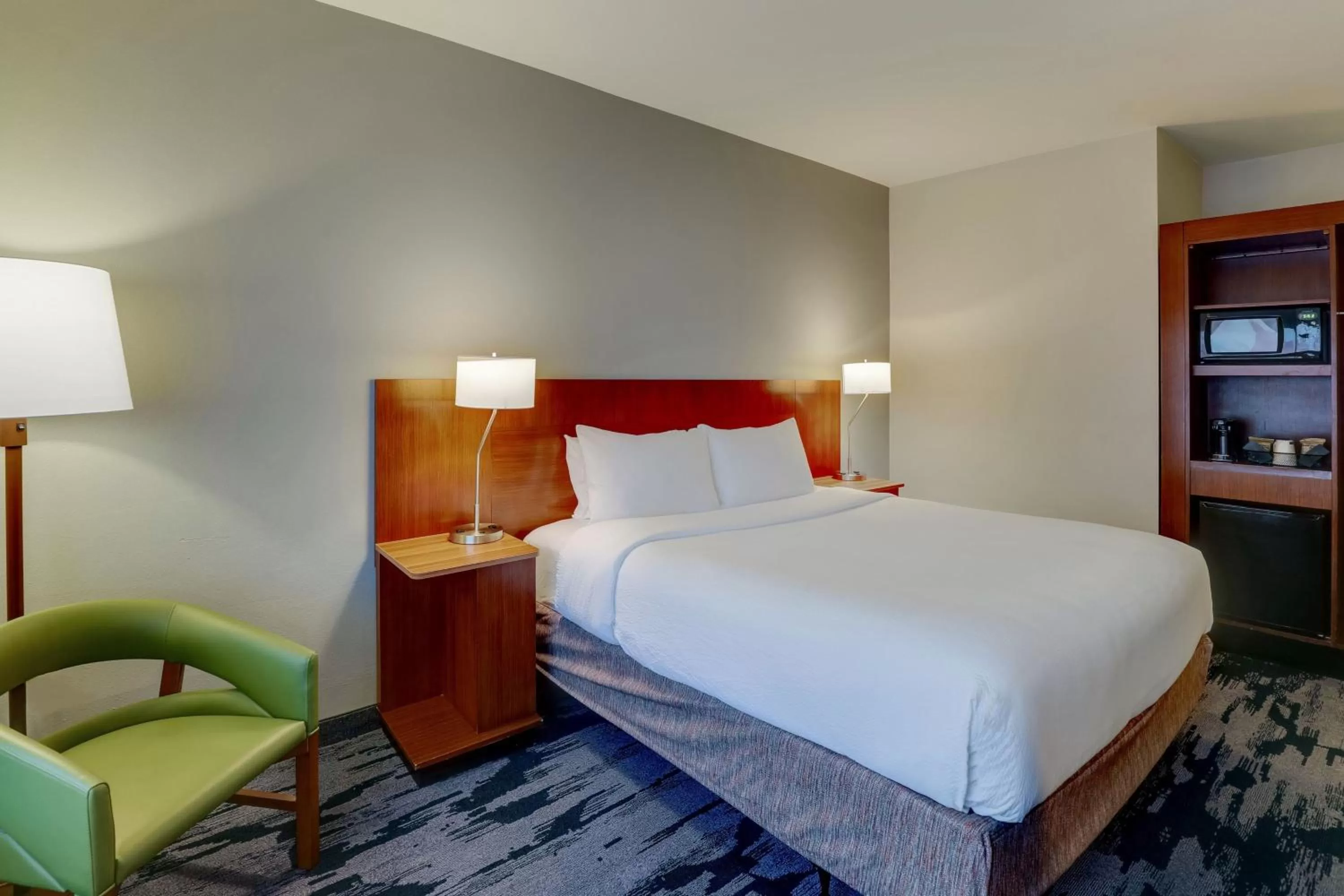 Photo of the whole room, Bed in Fairfield Inn & Suites by Marriott Fort Worth I-30 West Near NAS JRB