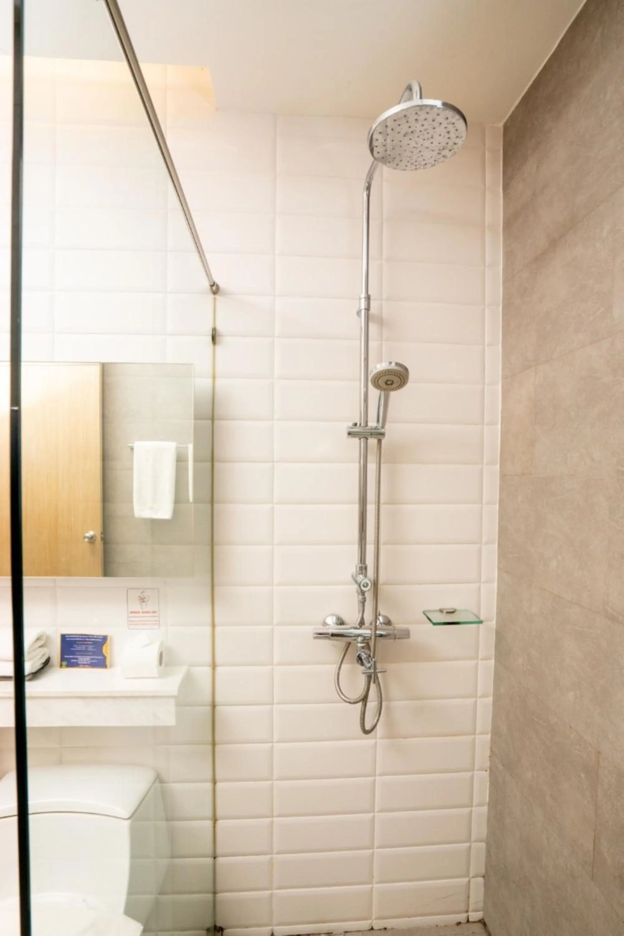 Toilet in Sanae' Hotel Nimman