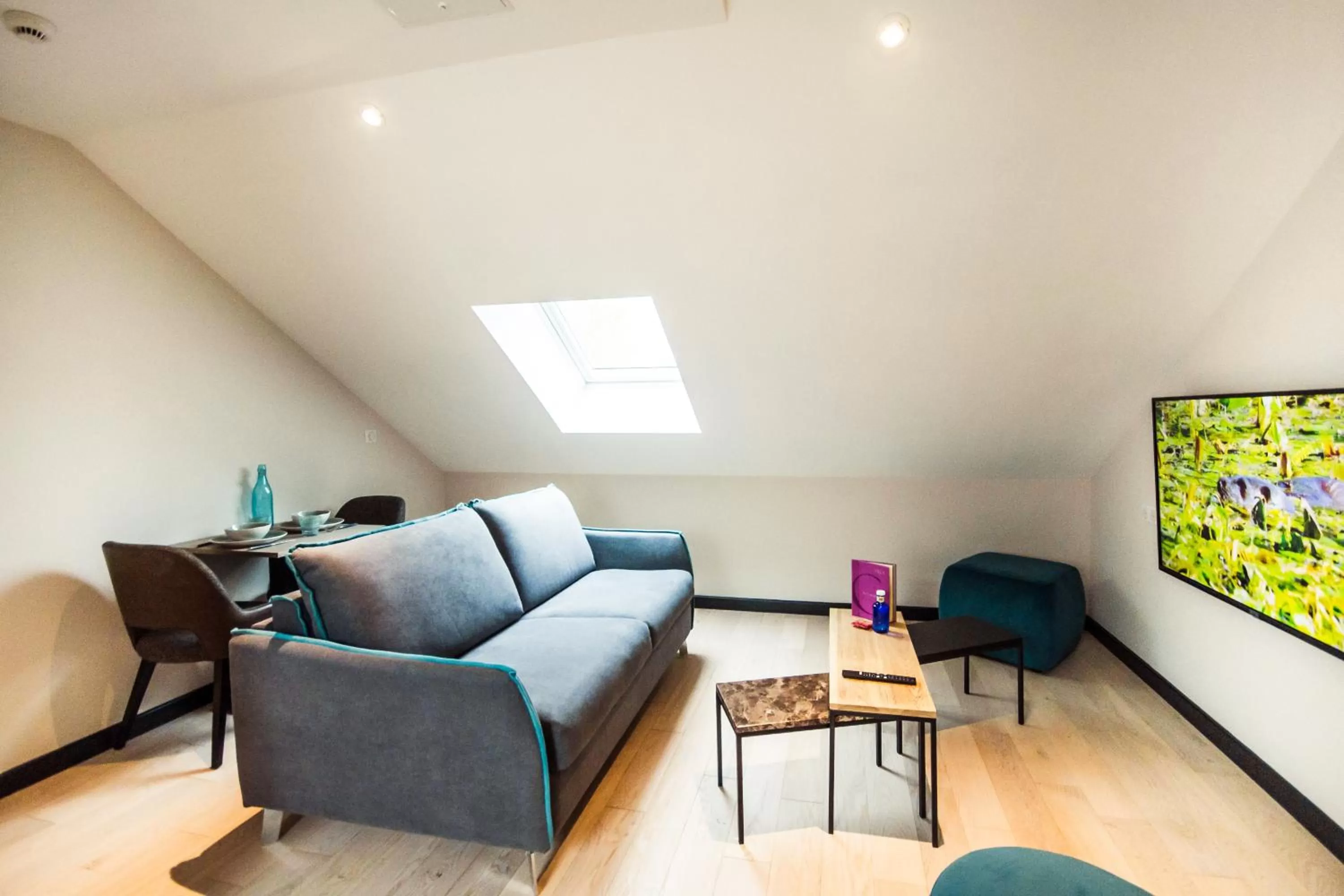 Living room in Logis Villa C Hôtel