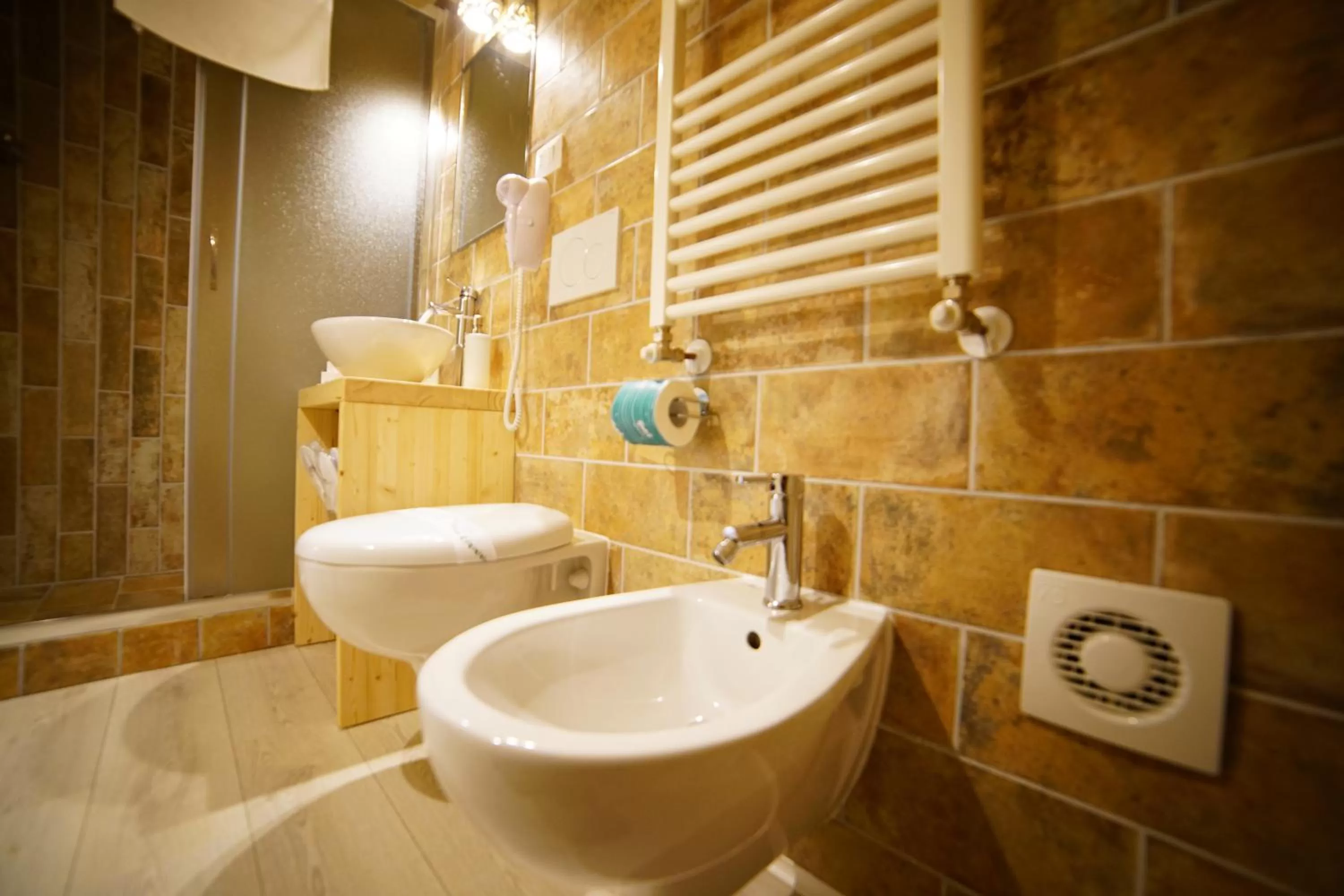 Shower in La Pergola ai Sassi