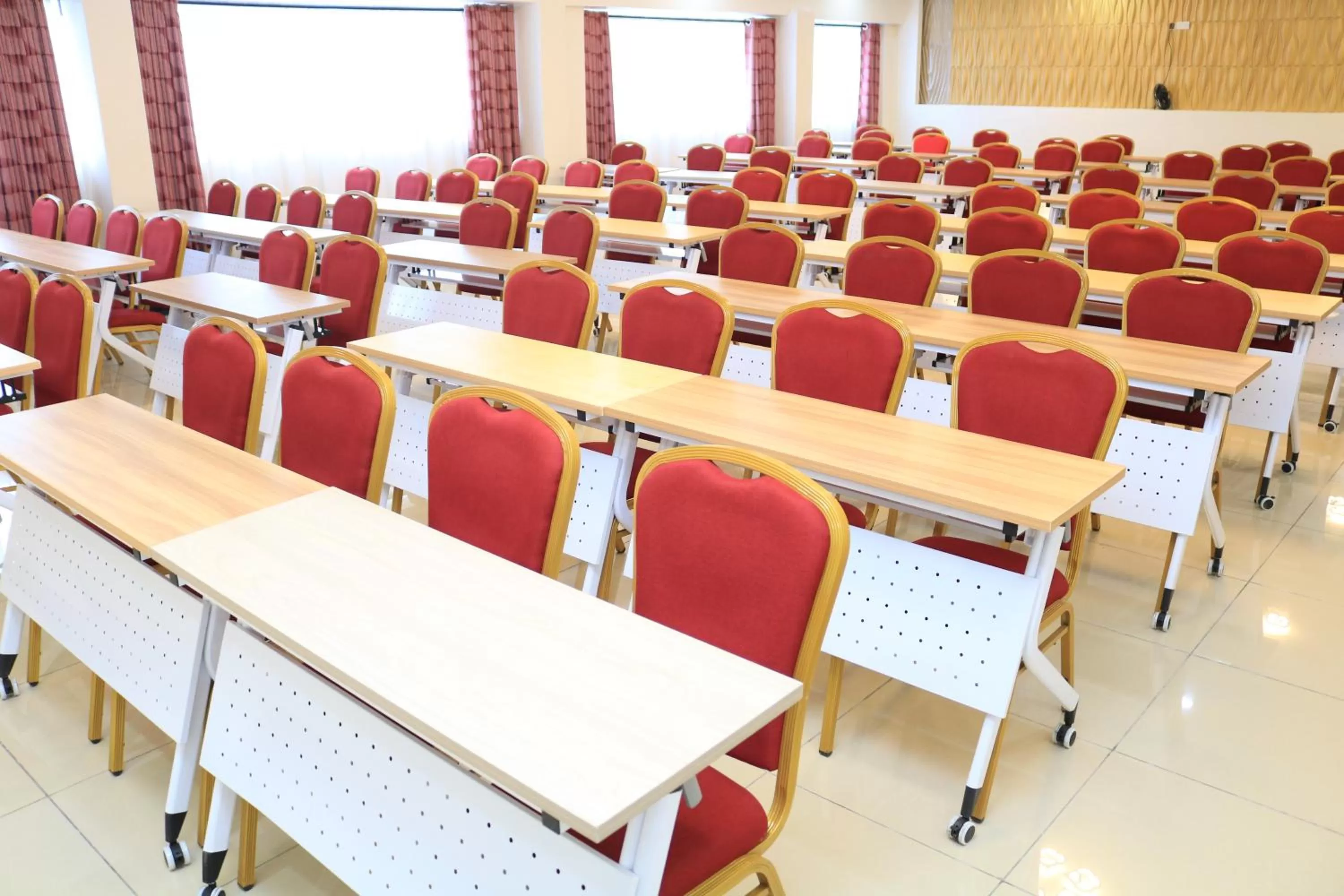 Meeting/conference room in Vickmark Hotel