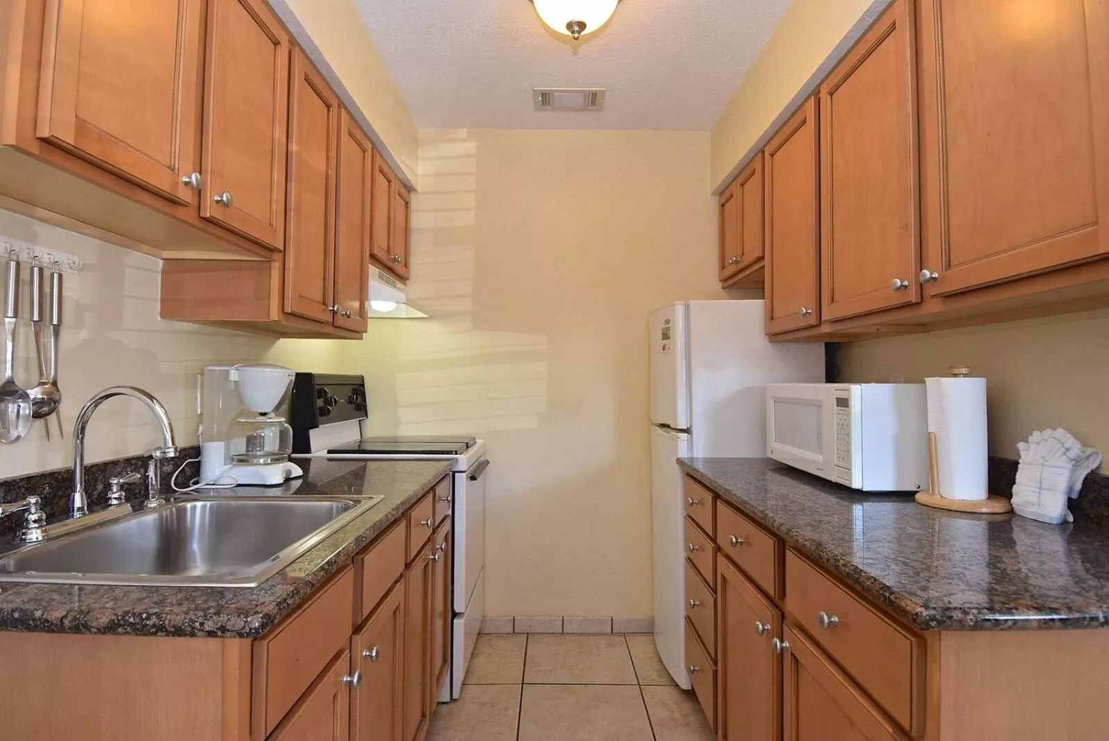 Kitchen or kitchenette in A Beach Retreat on Casey Key