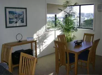 Two-Bedroom Apartment with Partial Ocean View (Level 2 or 3) in Meridian Caloundra Two-Bedroom Apartment with Partial Ocean View (Level 2 or 3) in Meridian Caloundra