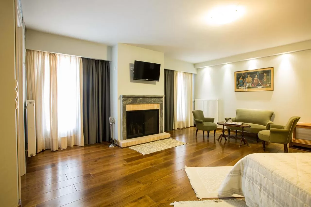 Ellinon Thea Arachova