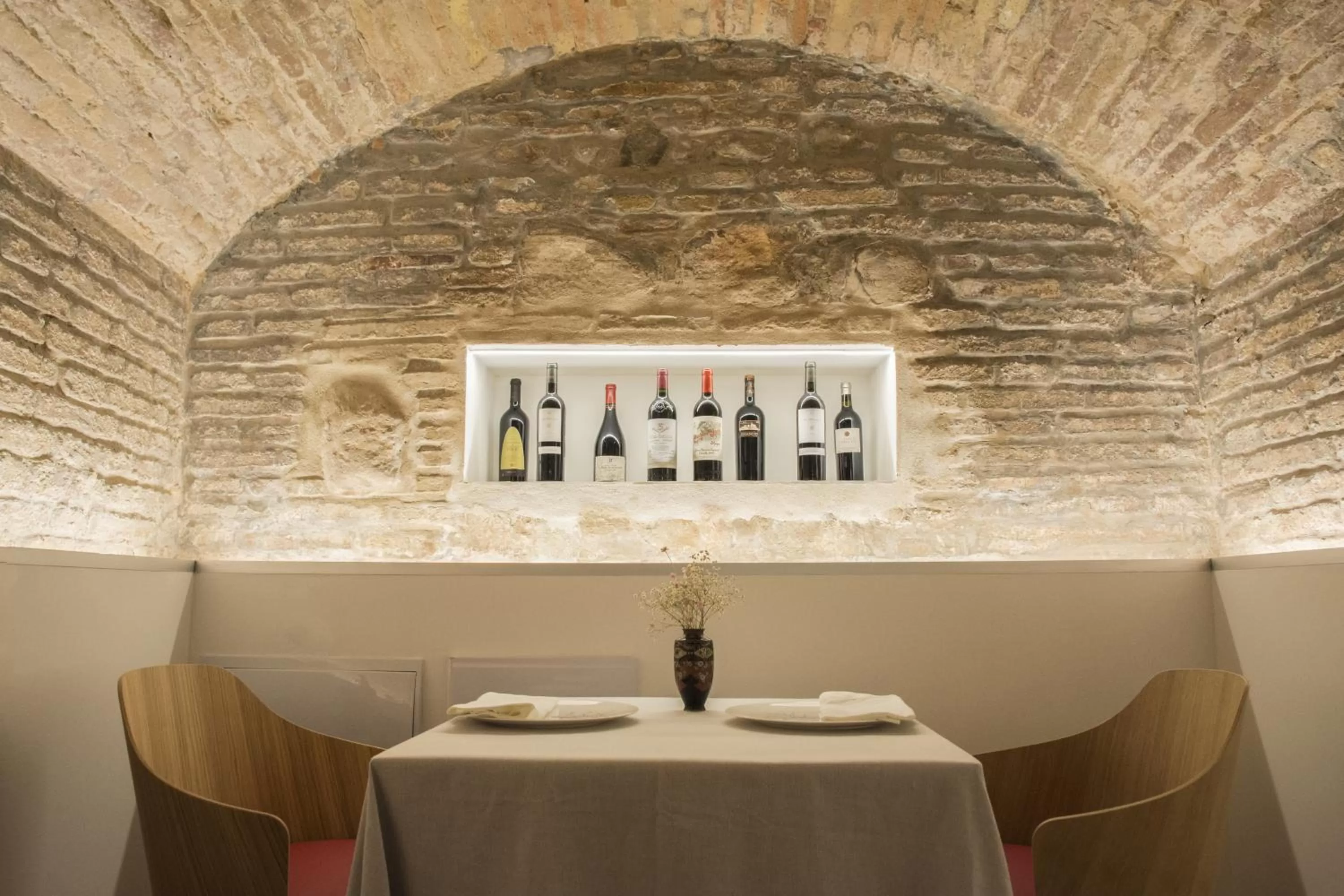 Restaurant/places to eat in Hotel Oleum - Parking Gratuito bajo disponibilidad y reserva previa