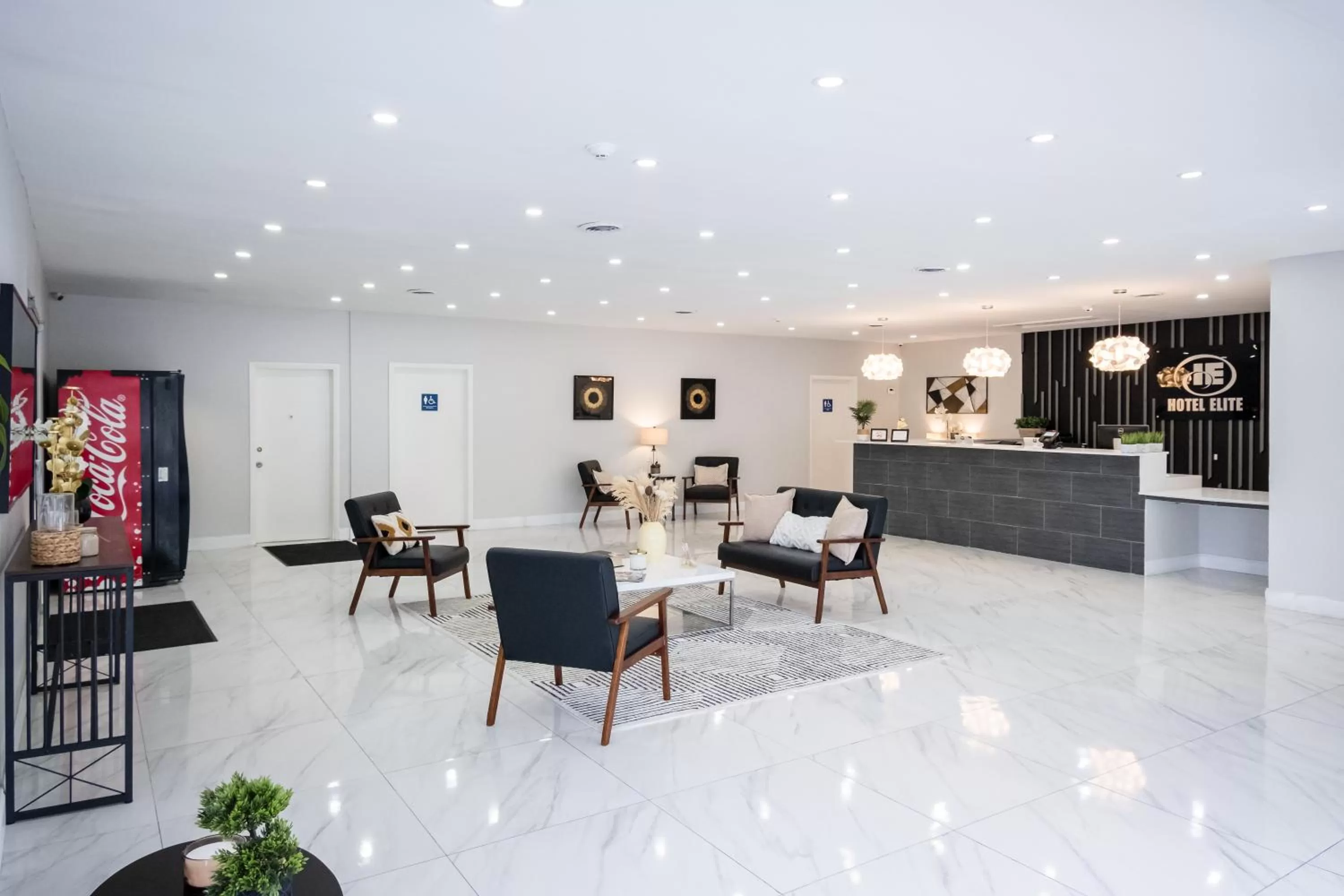 Lobby or reception in Baymont by Wyndham Altamonte Springs