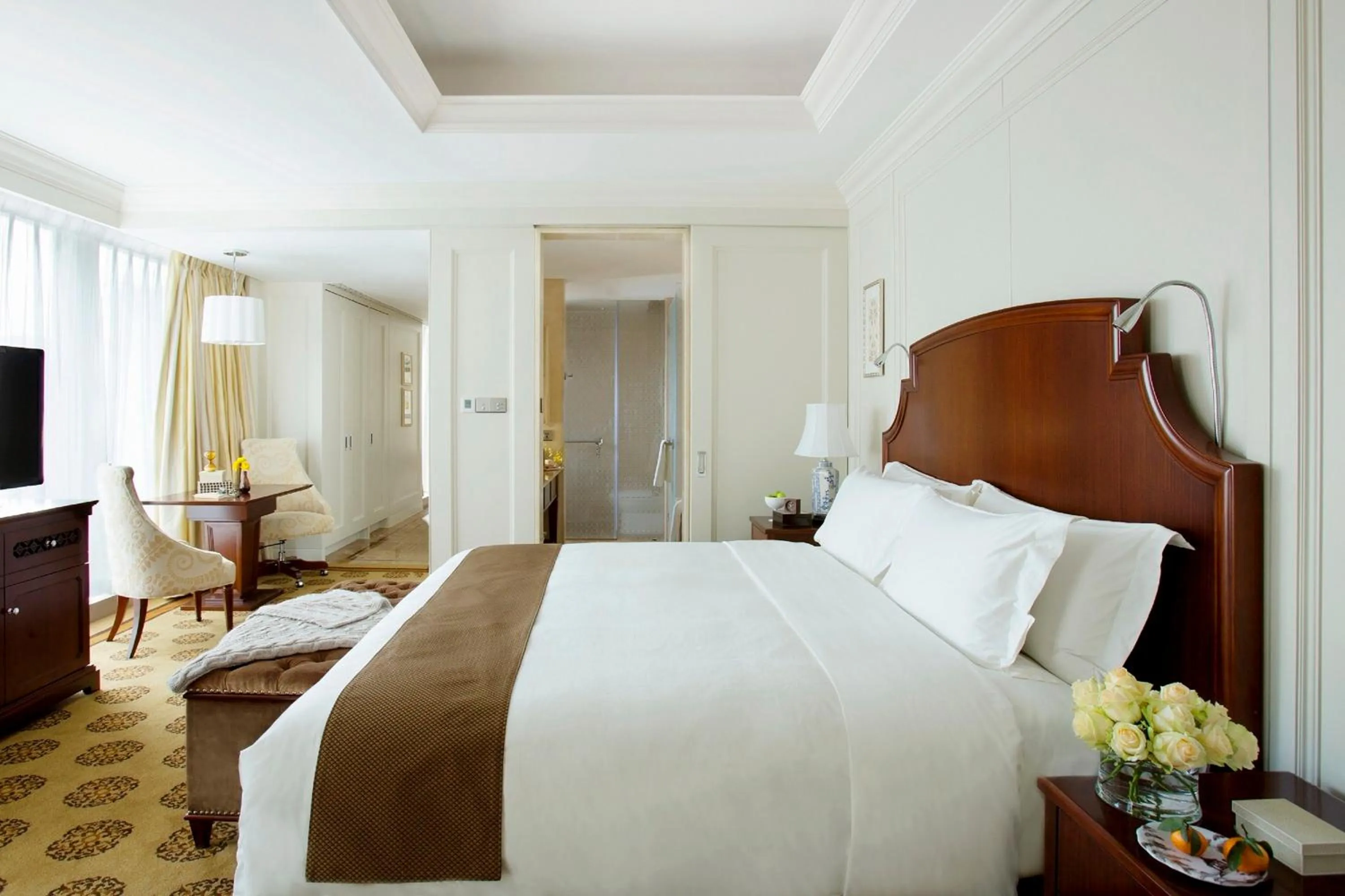 Bed in The Langham, Shenzhen