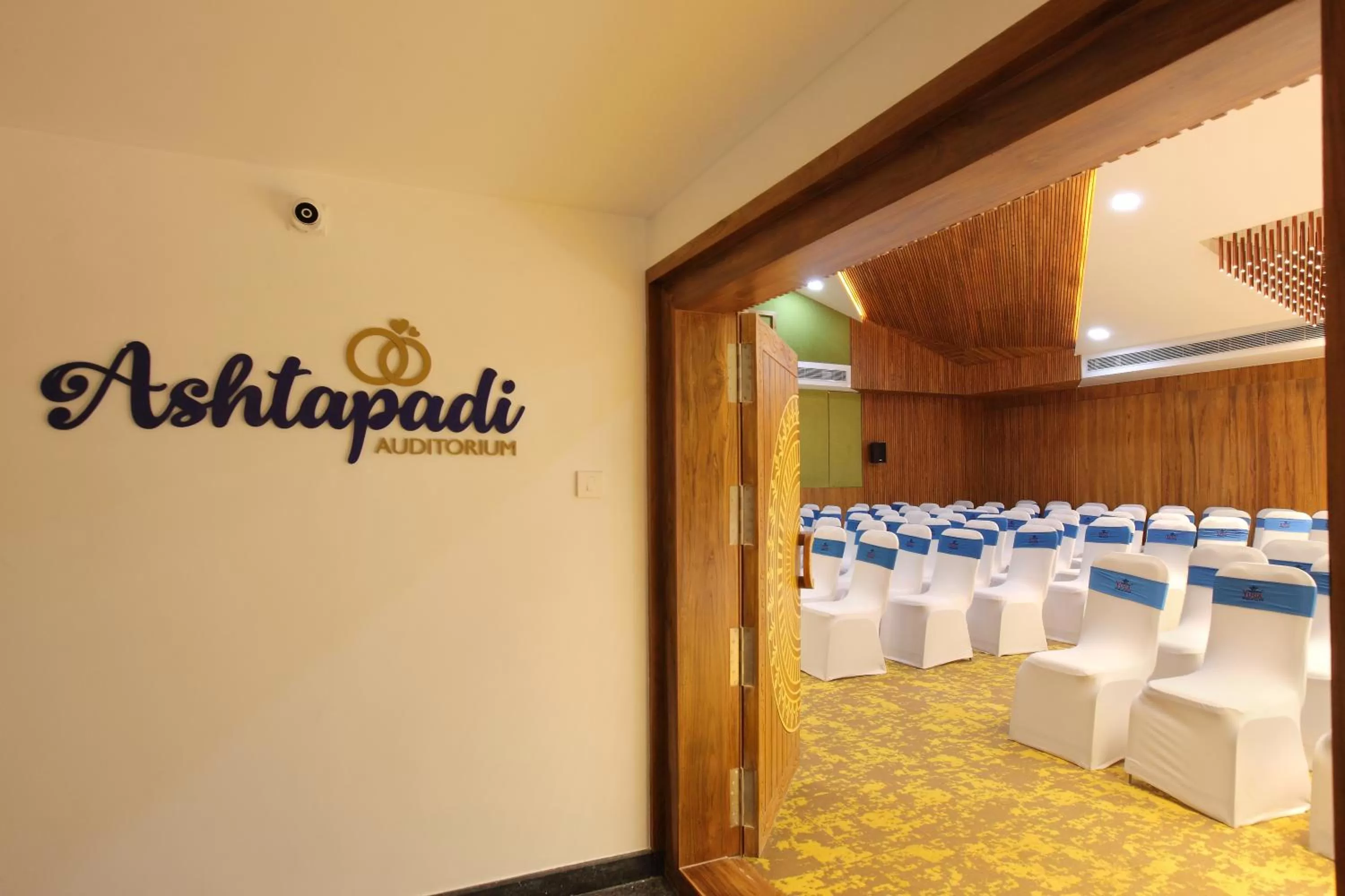 Business facilities in Harivaram Yuga