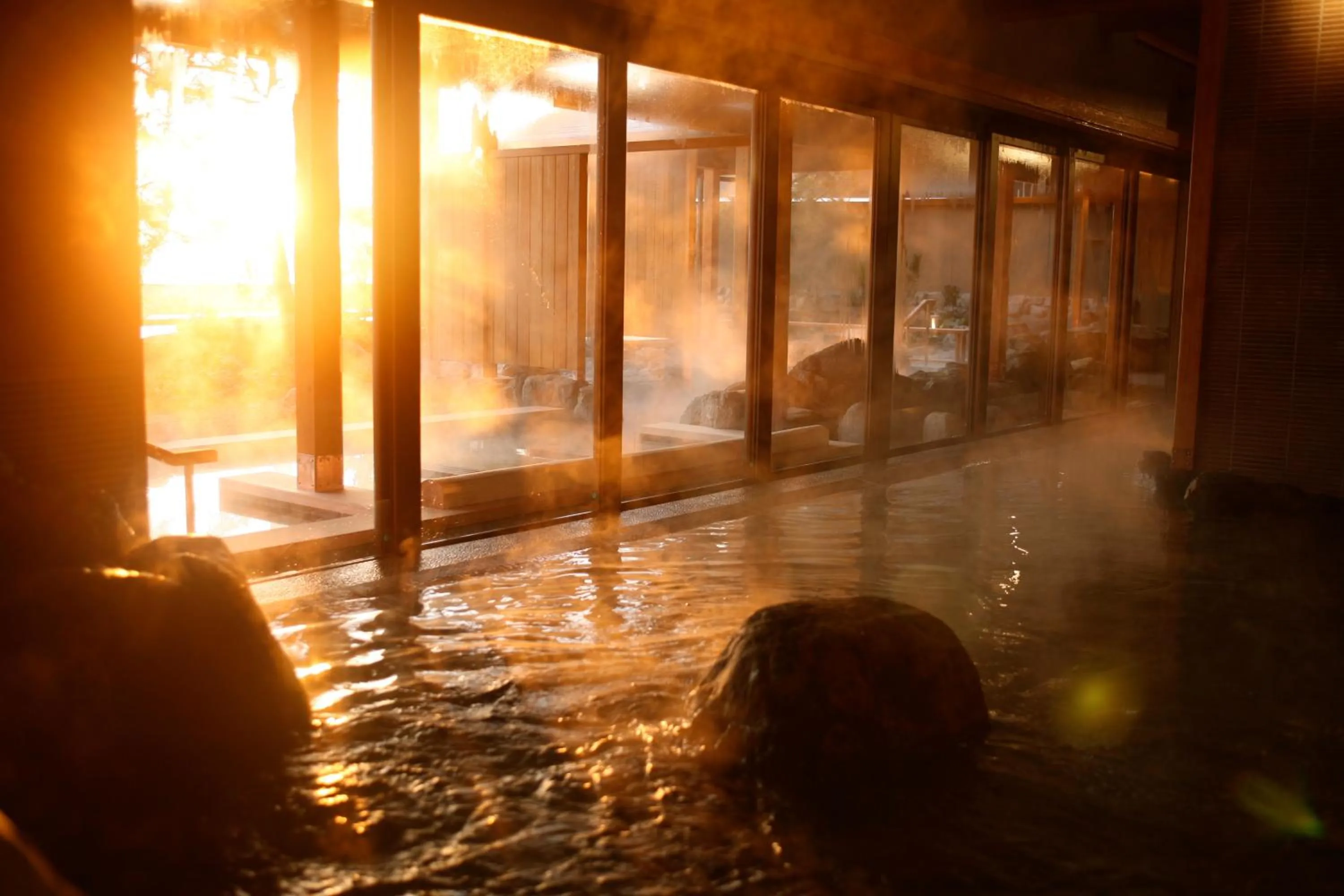 Hot Spring Bath in Hanagoyomi
