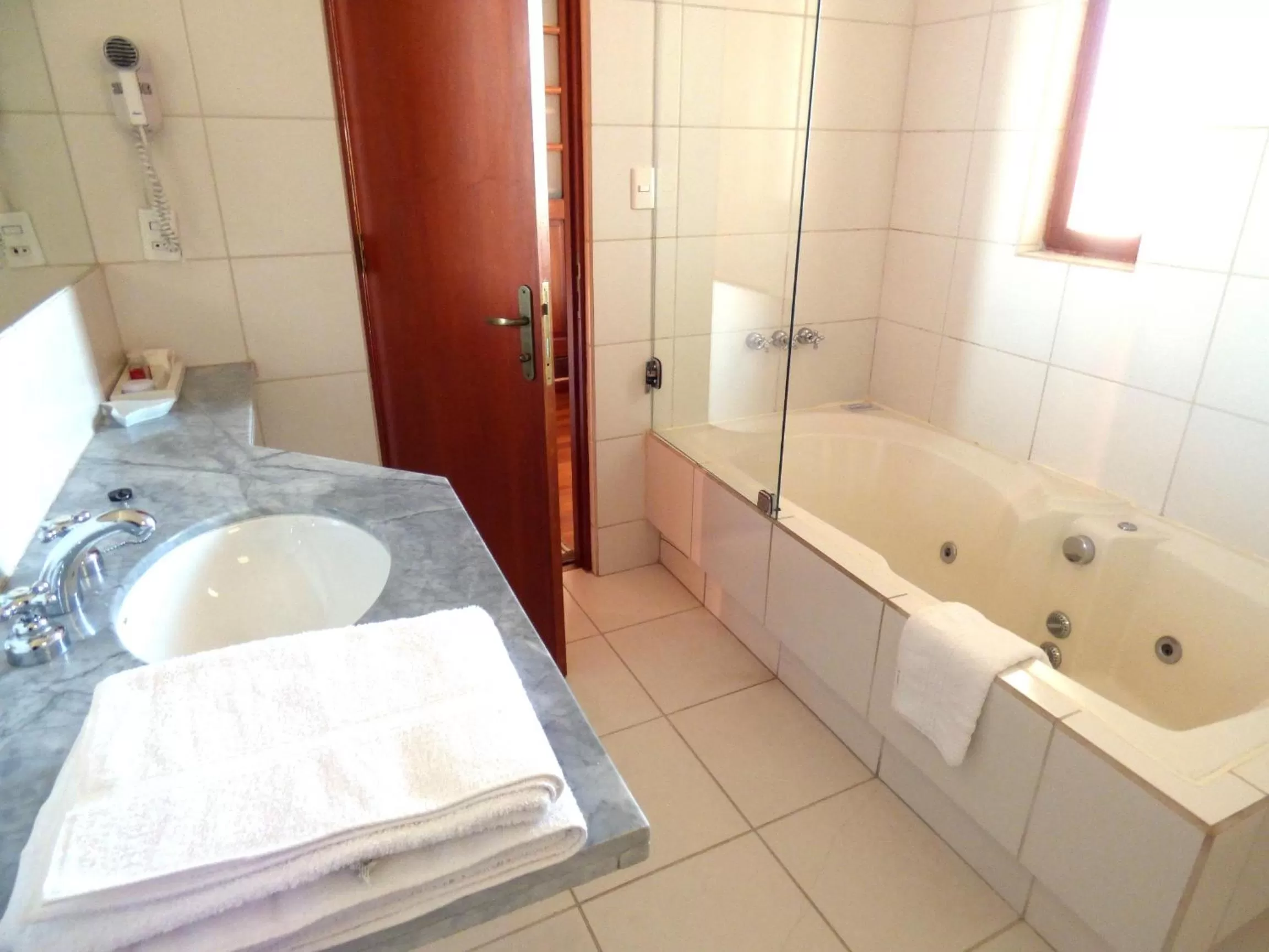 Bathroom in Hotel Villa Antigua