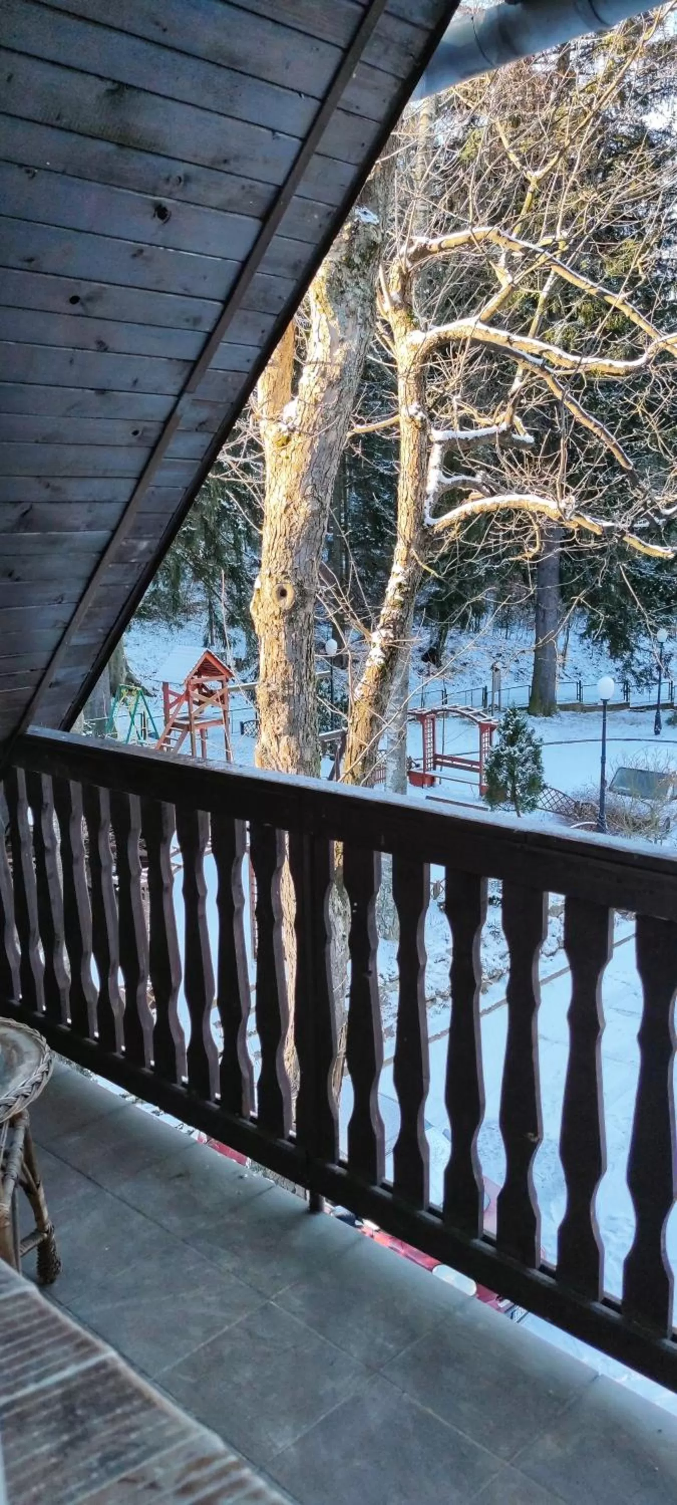 Balcony/Terrace in Ośrodek Konferencyjno-Wypoczynkowy "Krucze Skały" w Karpaczu
