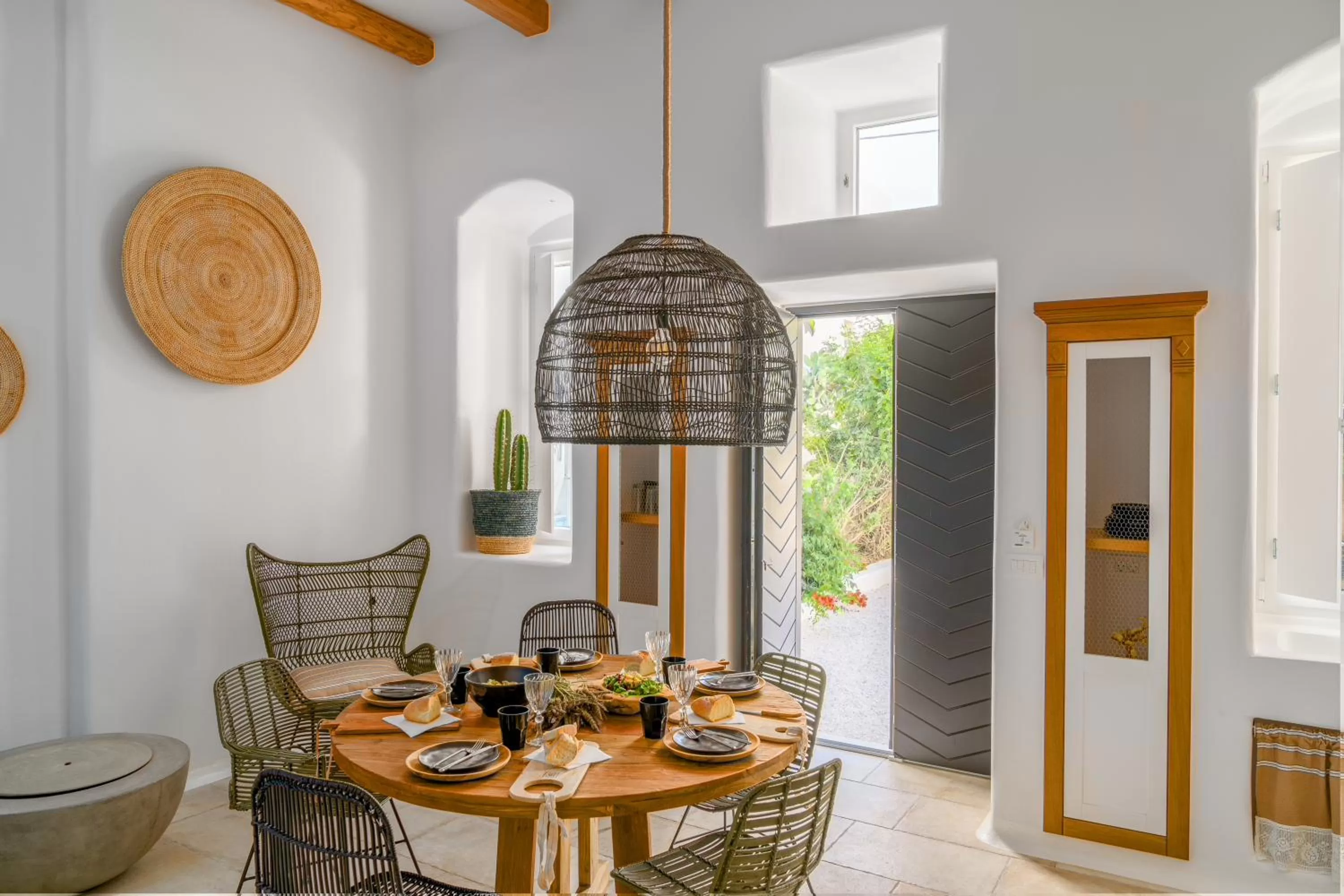 Dining area in Euphoria Chora Naxos