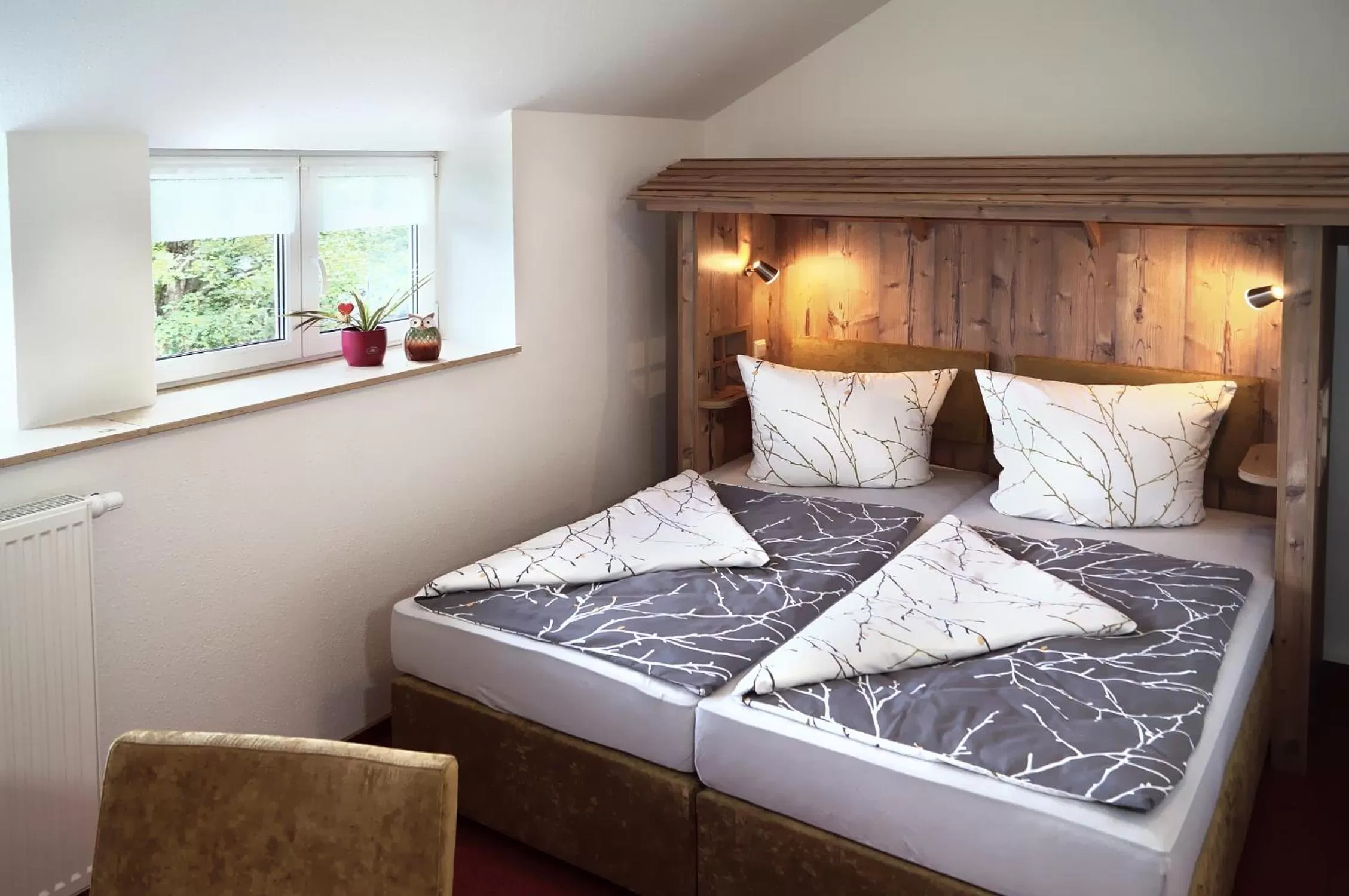 Bed in Erzgebirgshotel Misnia Bärenfels