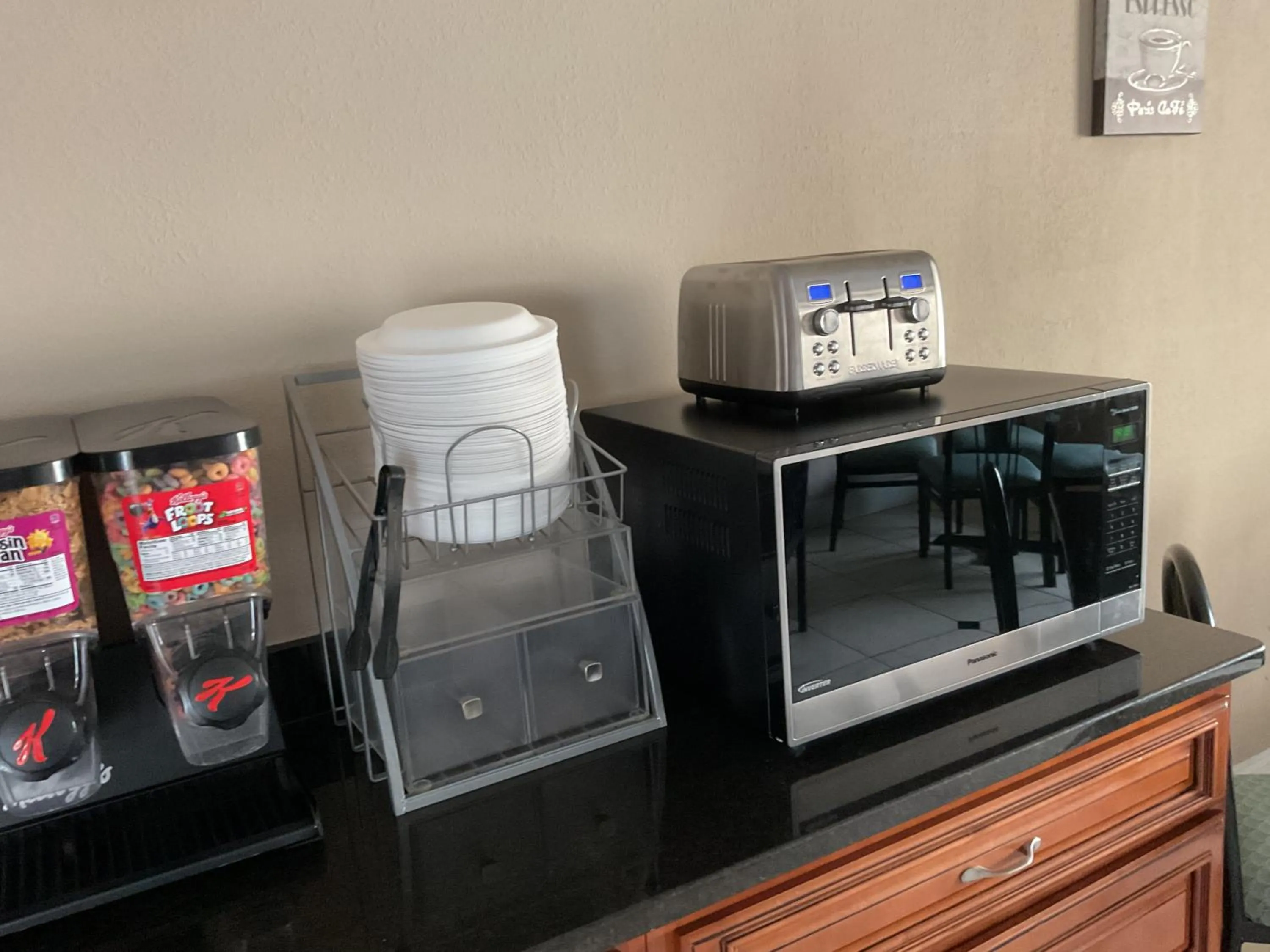 Breakfast in Super 8 by Wyndham Chattanooga/East Ridge