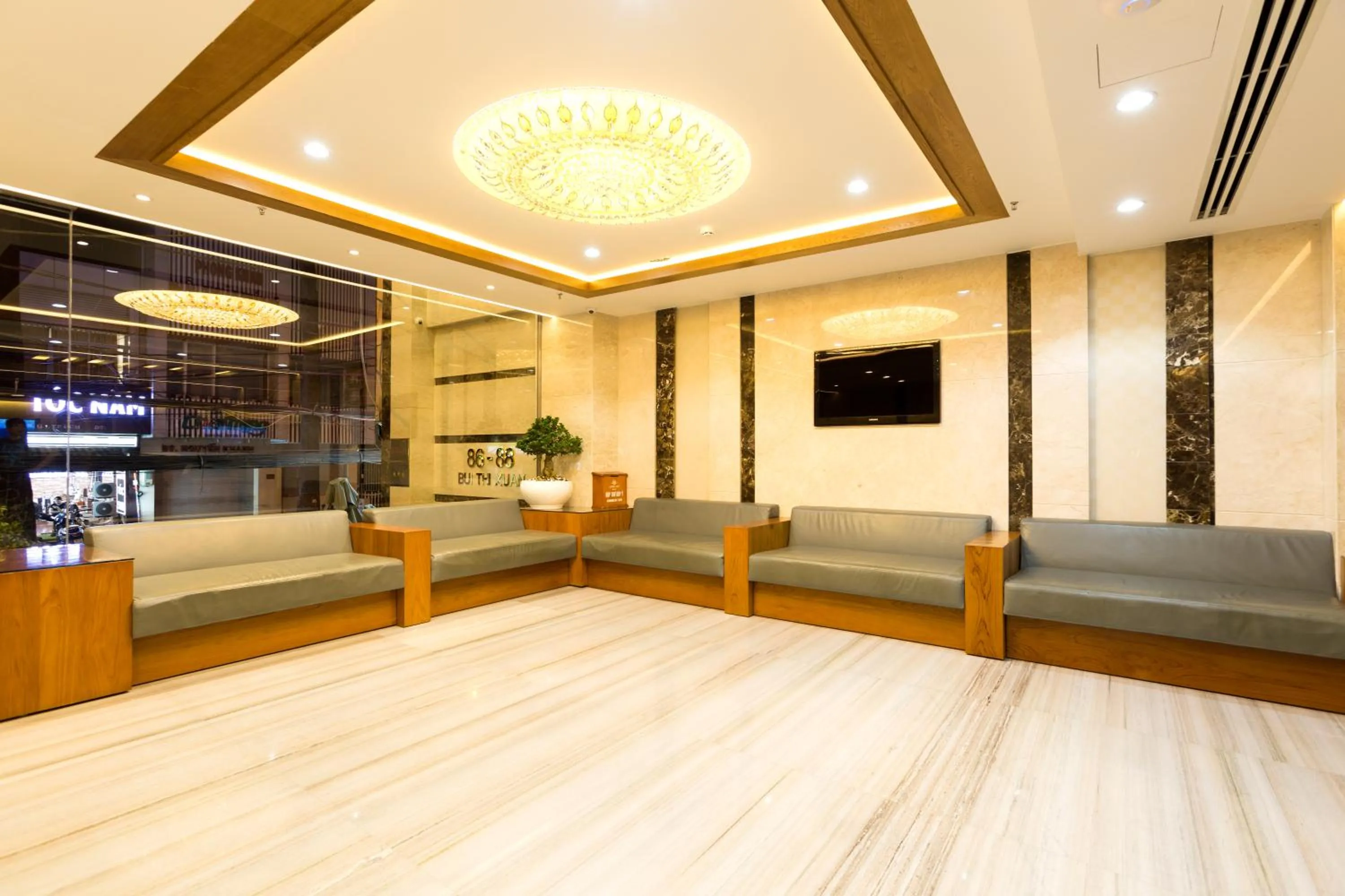 Lobby or reception in Queen Ann Hotel