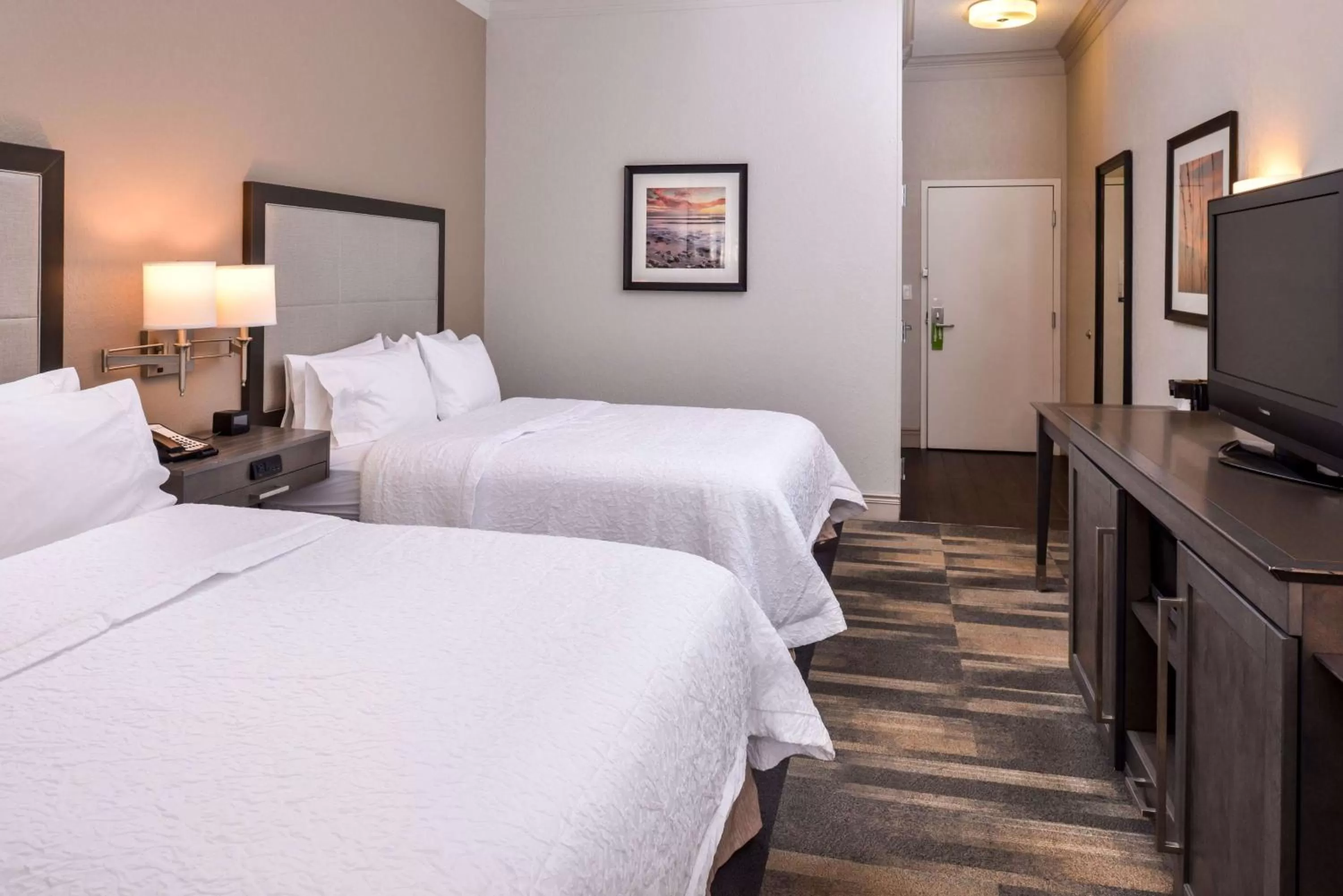 Bedroom, Bed in Hampton Inn Fort Lauderdale Plantation