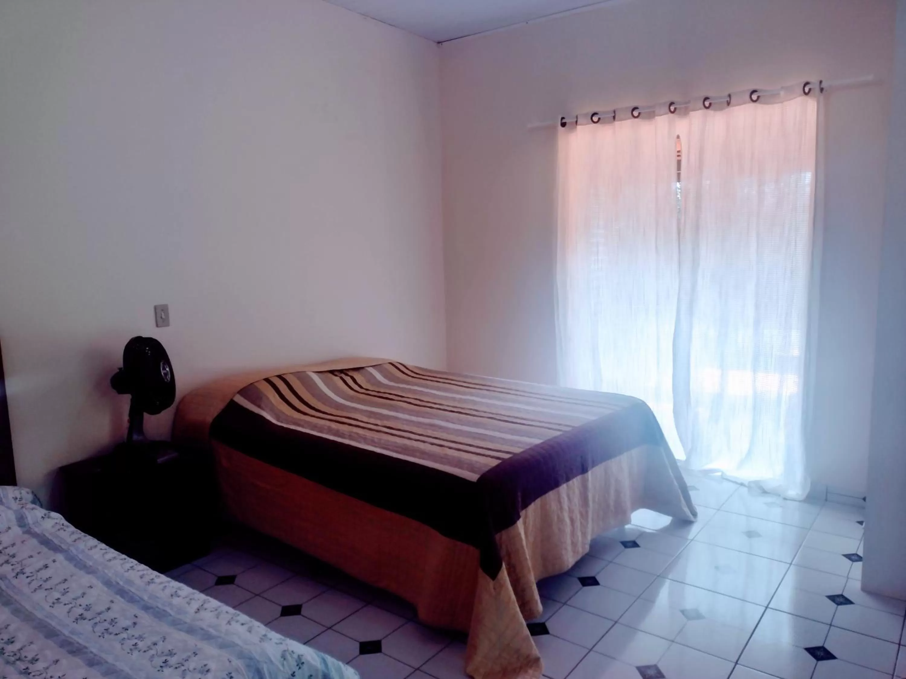 Bed in Suits - Canto do sabia