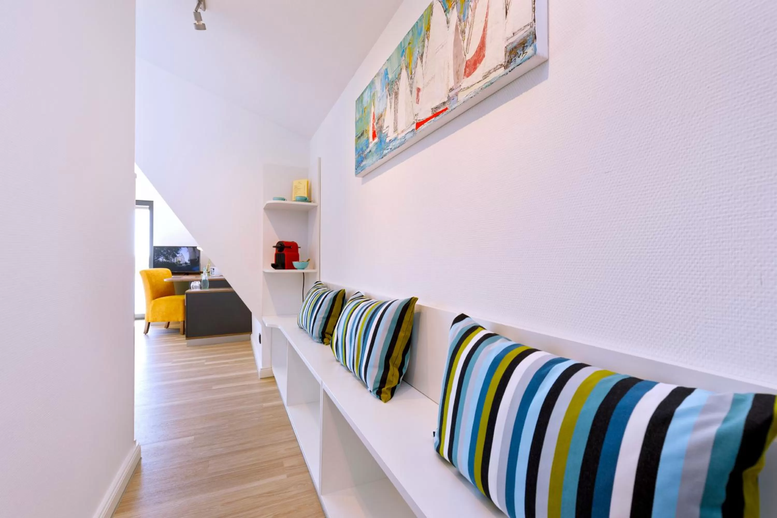 Photo of the whole room in Logierhaus RheintorEins