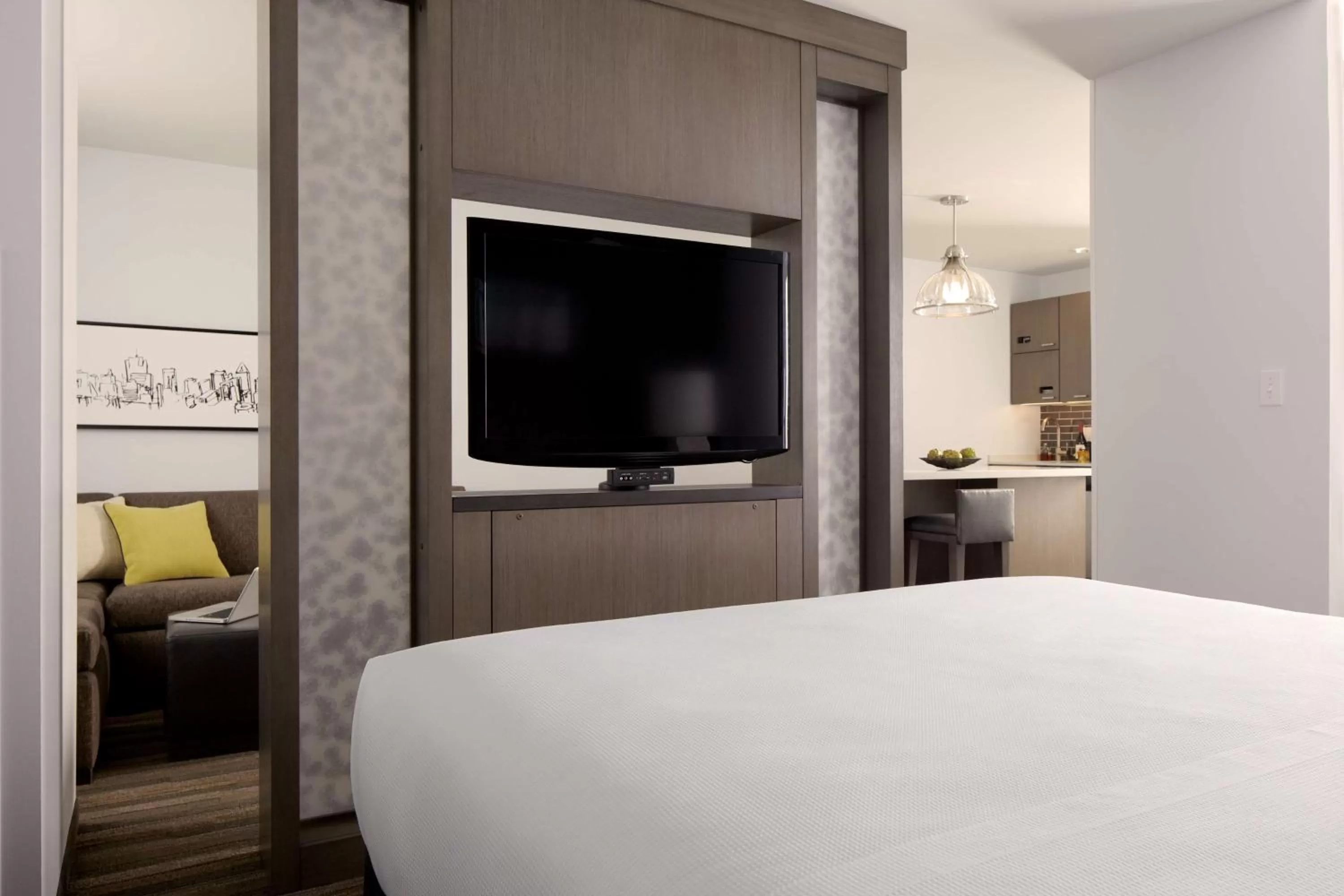 Photo of the whole room, Bed in Hyatt House Indianapolis Fishers