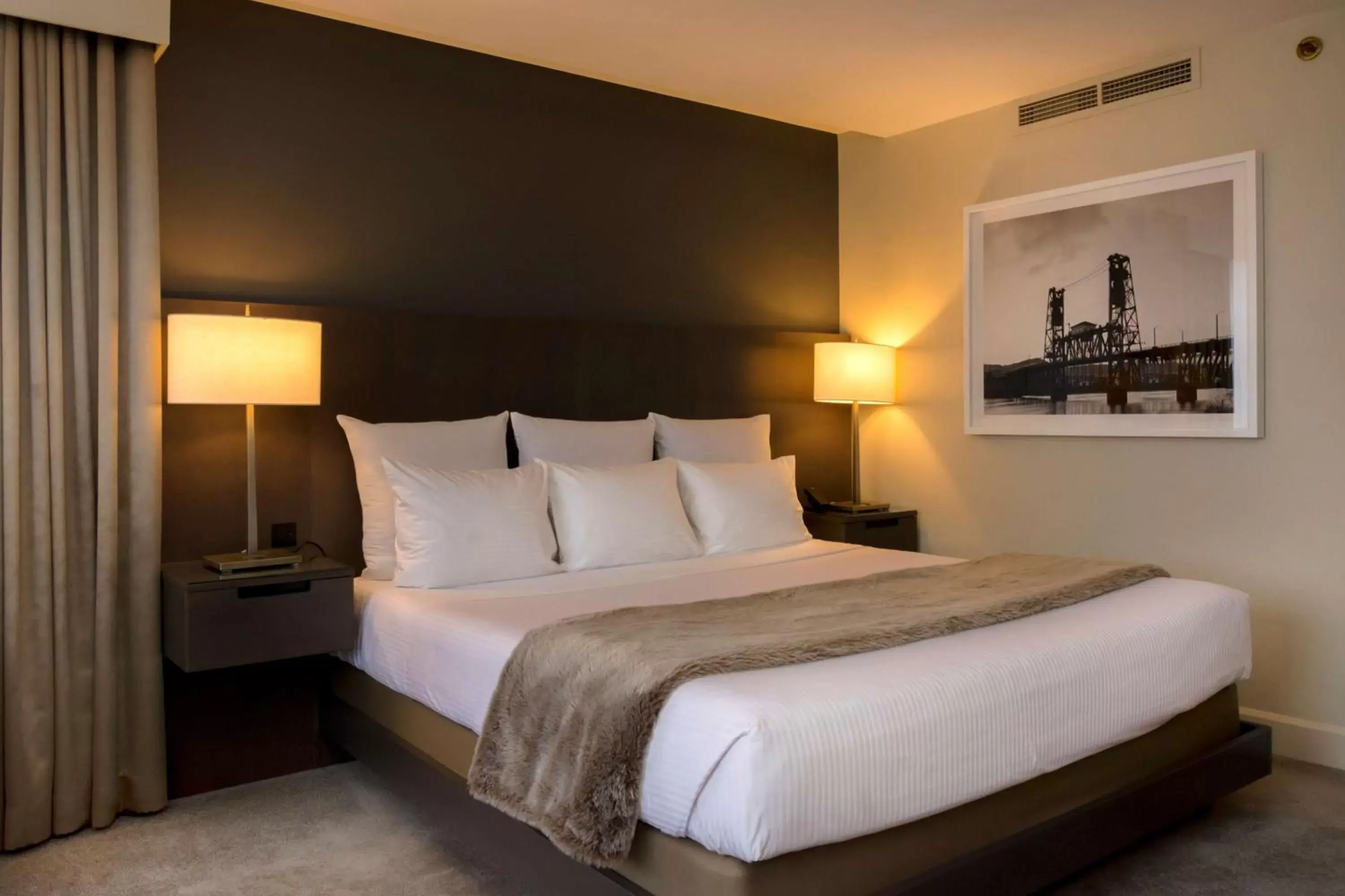 King Studio Suite in The Benson Portland, Curio Collection by Hilton King Studio Suite in The Benson Portland, Curio Collection by Hilton