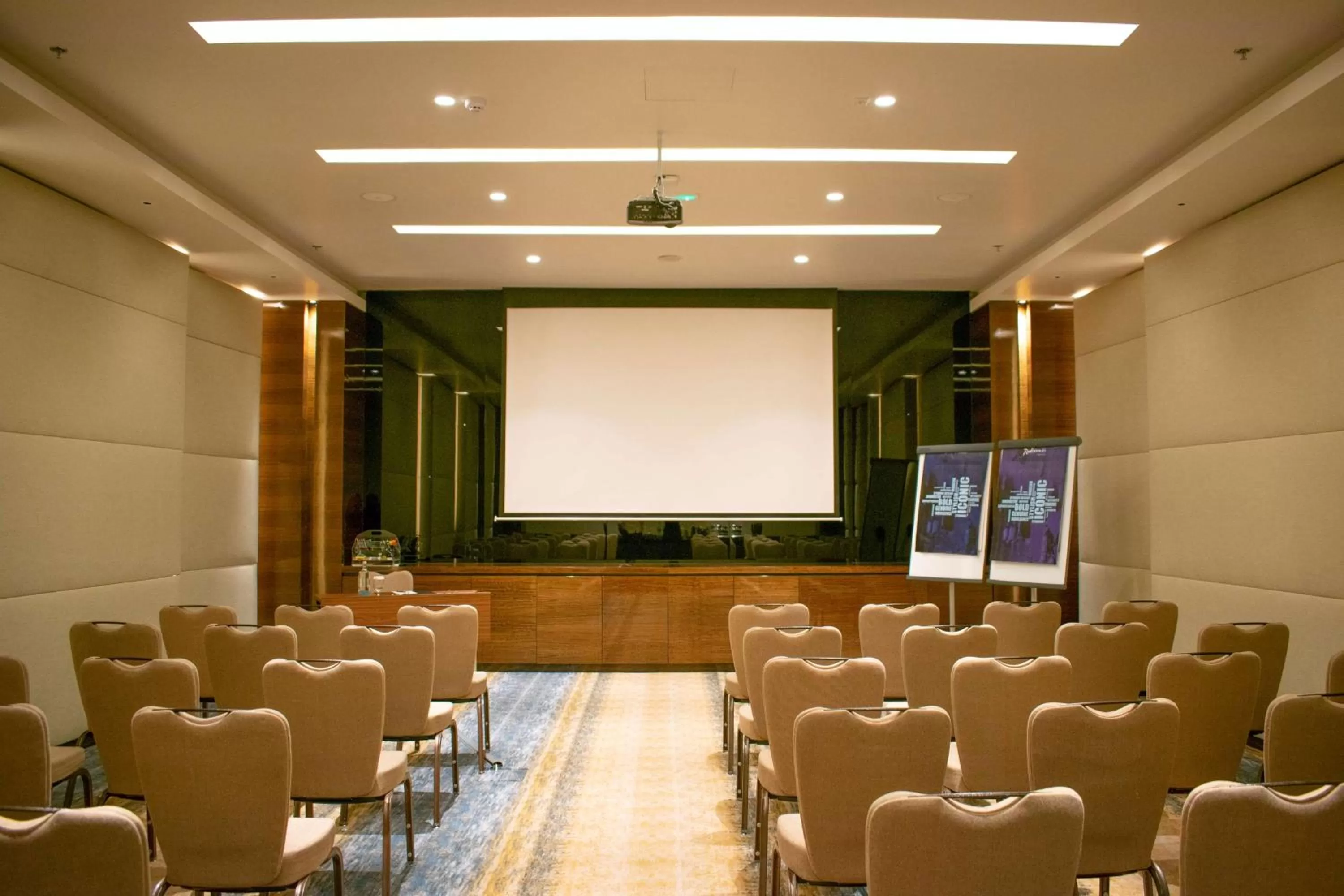 Business facilities in Radisson Blu Hotel, Ajman