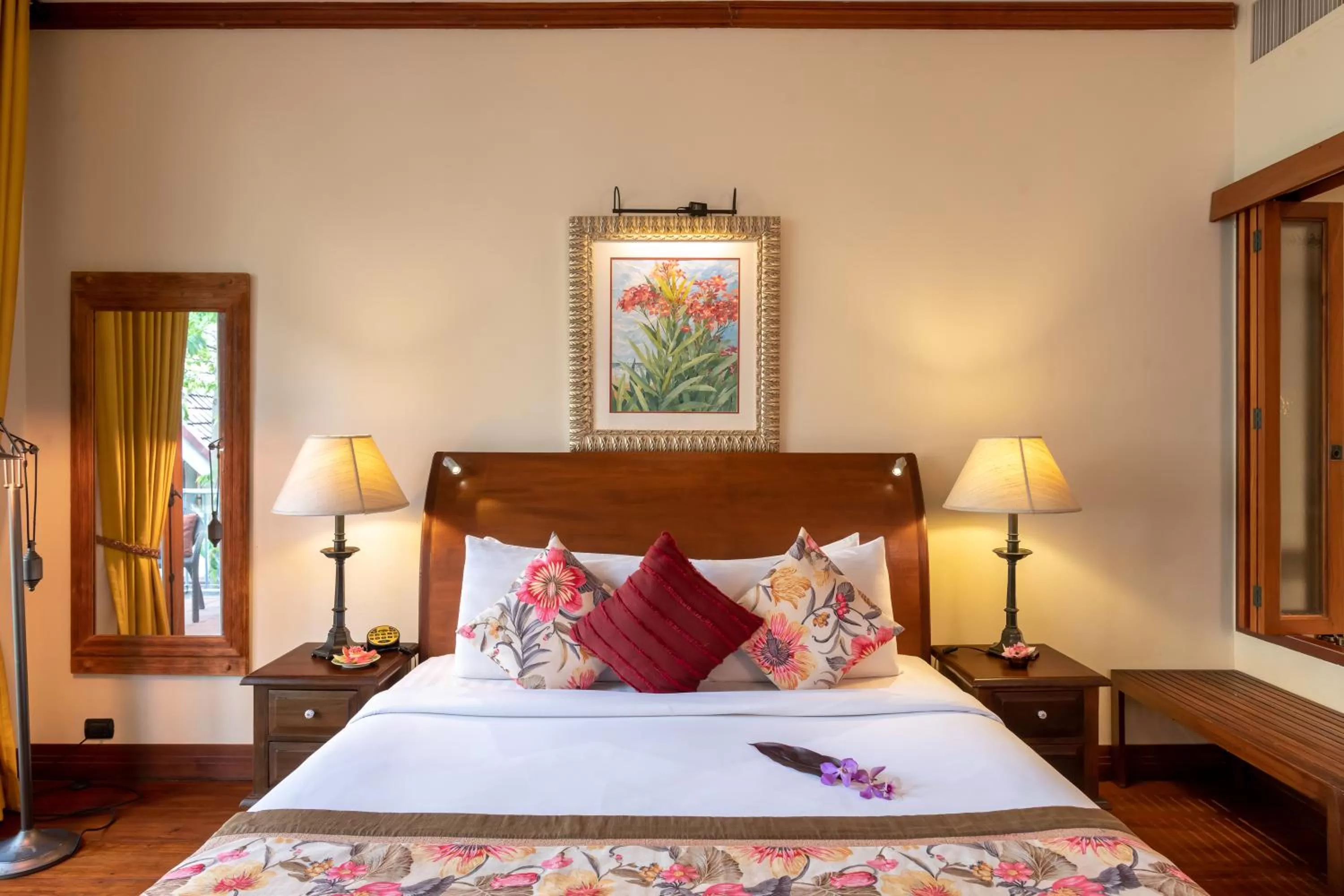 Bed in Ariyasom Villa