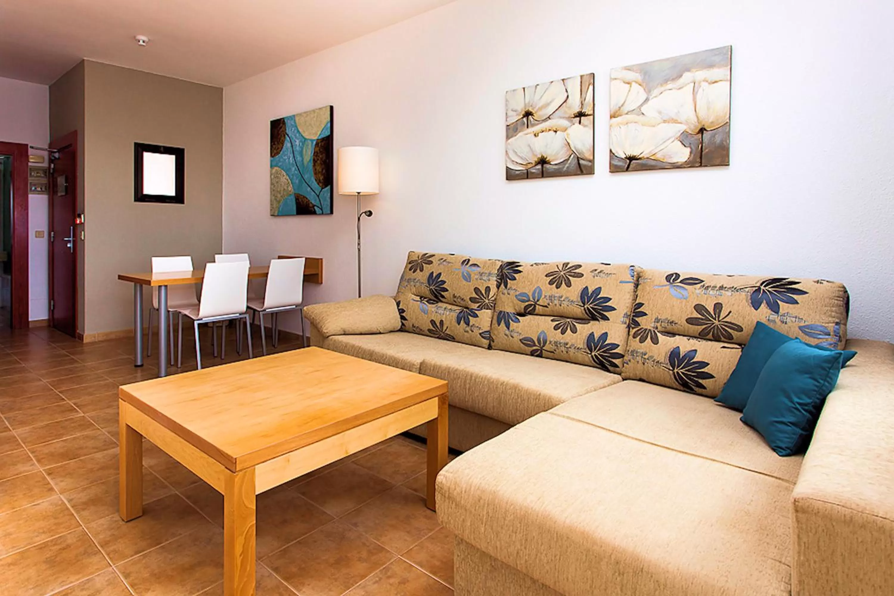 Living room in SBH Hotel Royal Mónica