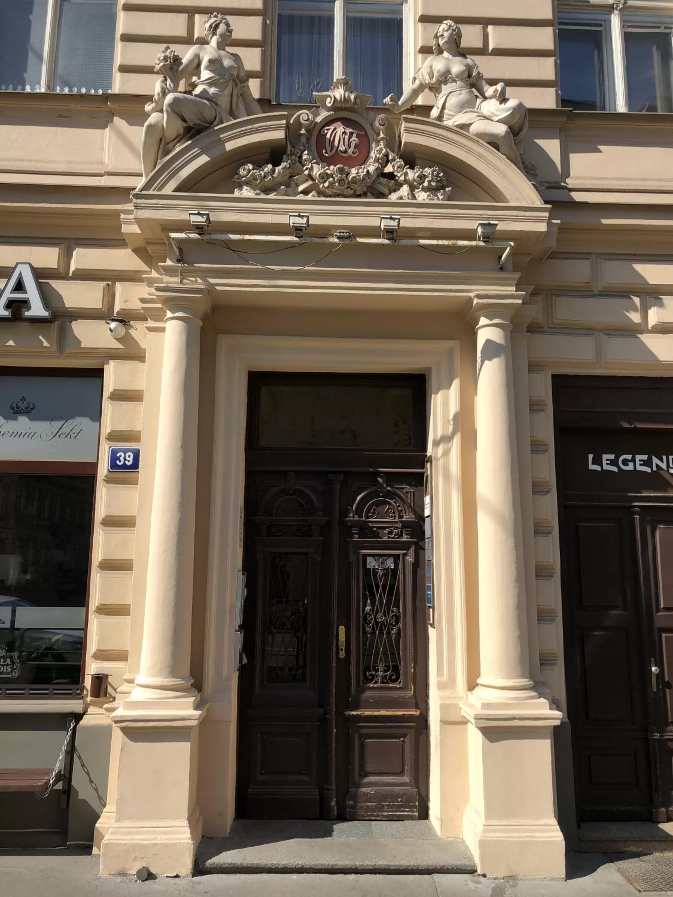 Facade/entrance in Brezina Pension