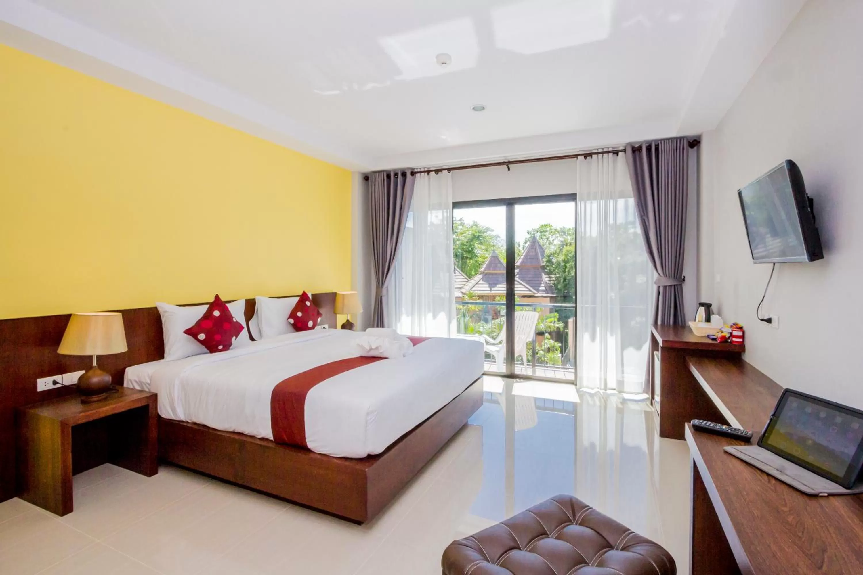 Bedroom, Bed in Andaman Pearl Resort