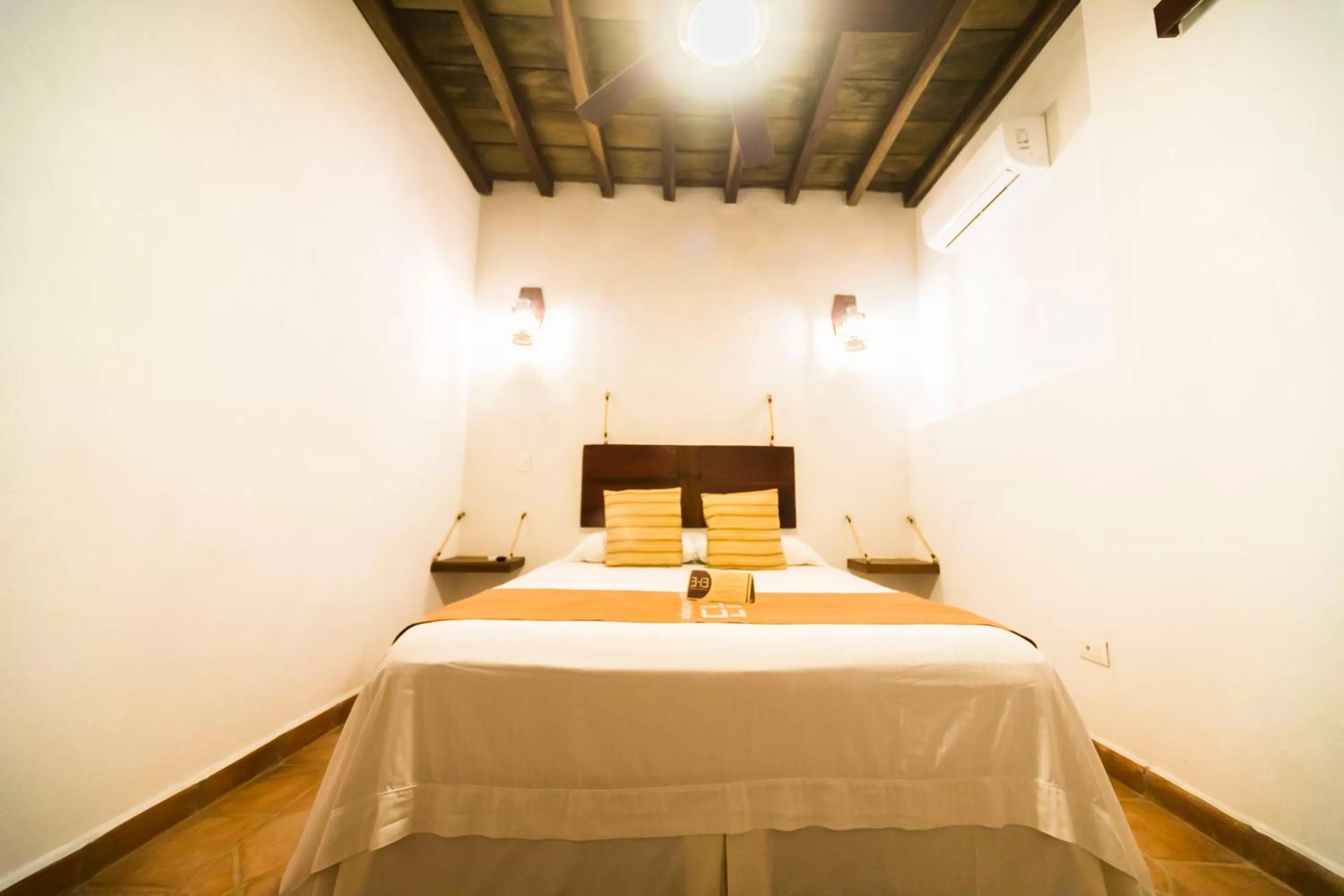 Photo of the whole room, Bed in Bohemia Hotel Boutique