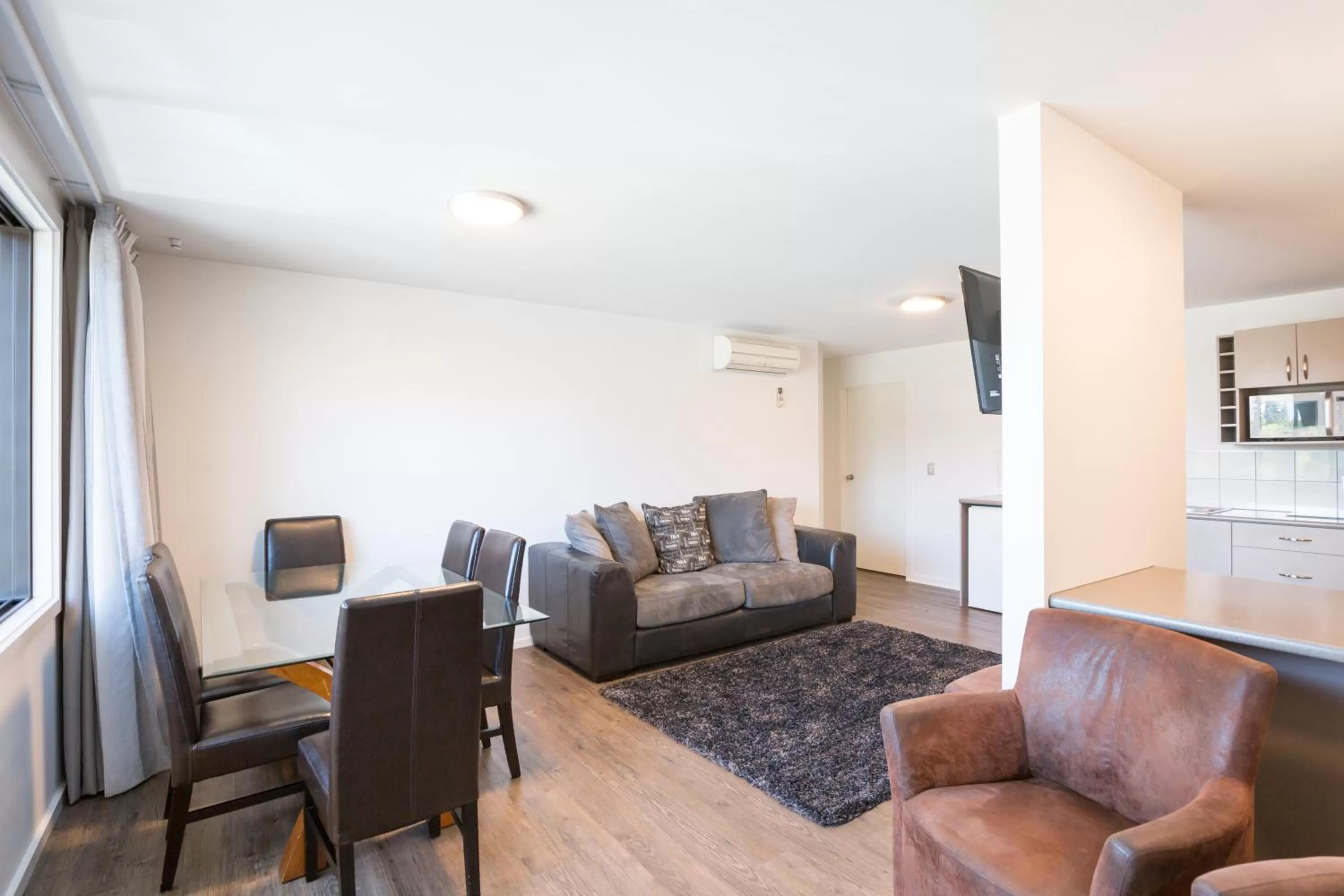 Seating area in Lomond Lodge Motel & Apartments