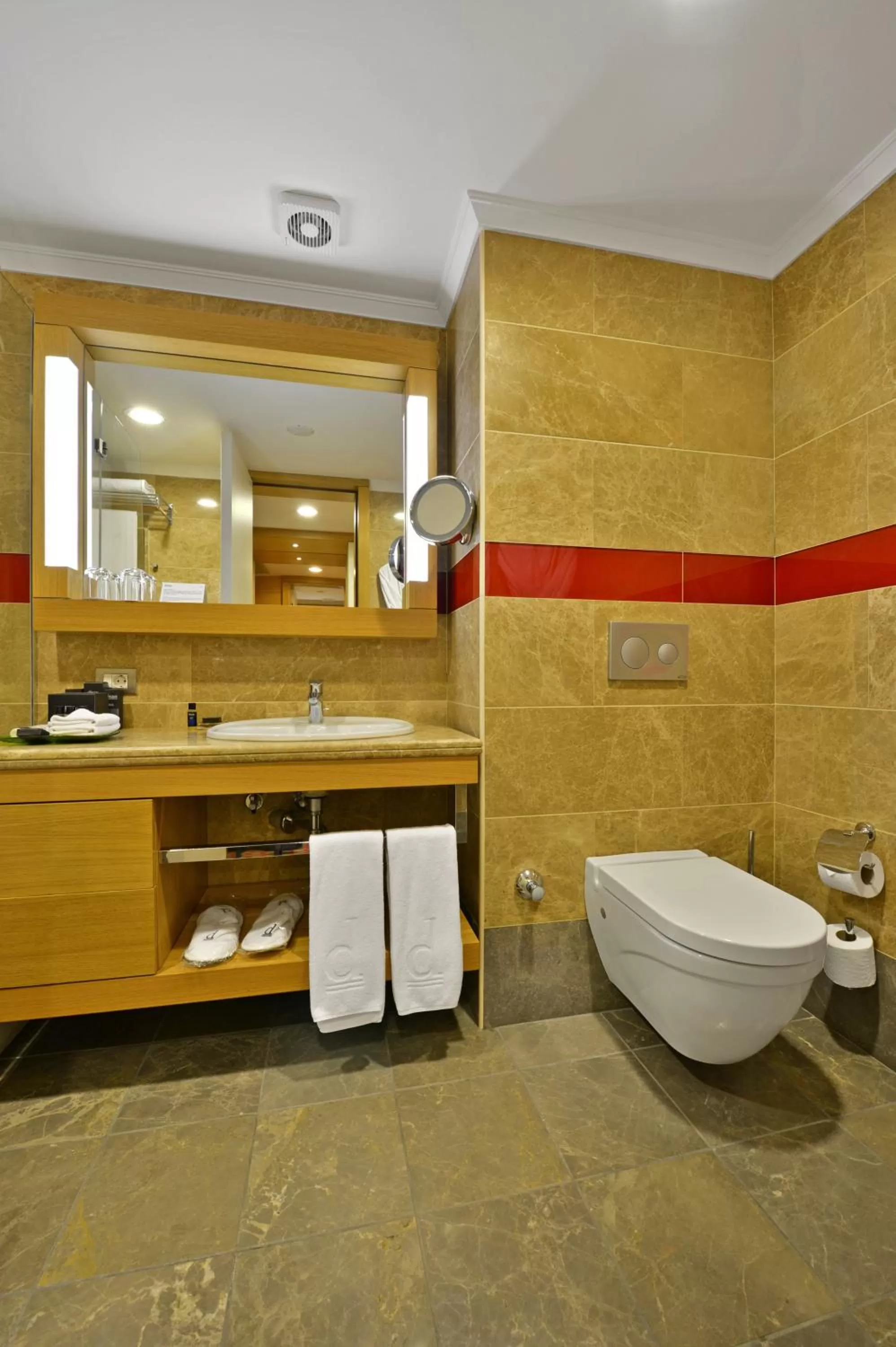 Toilet in Divan Bursa