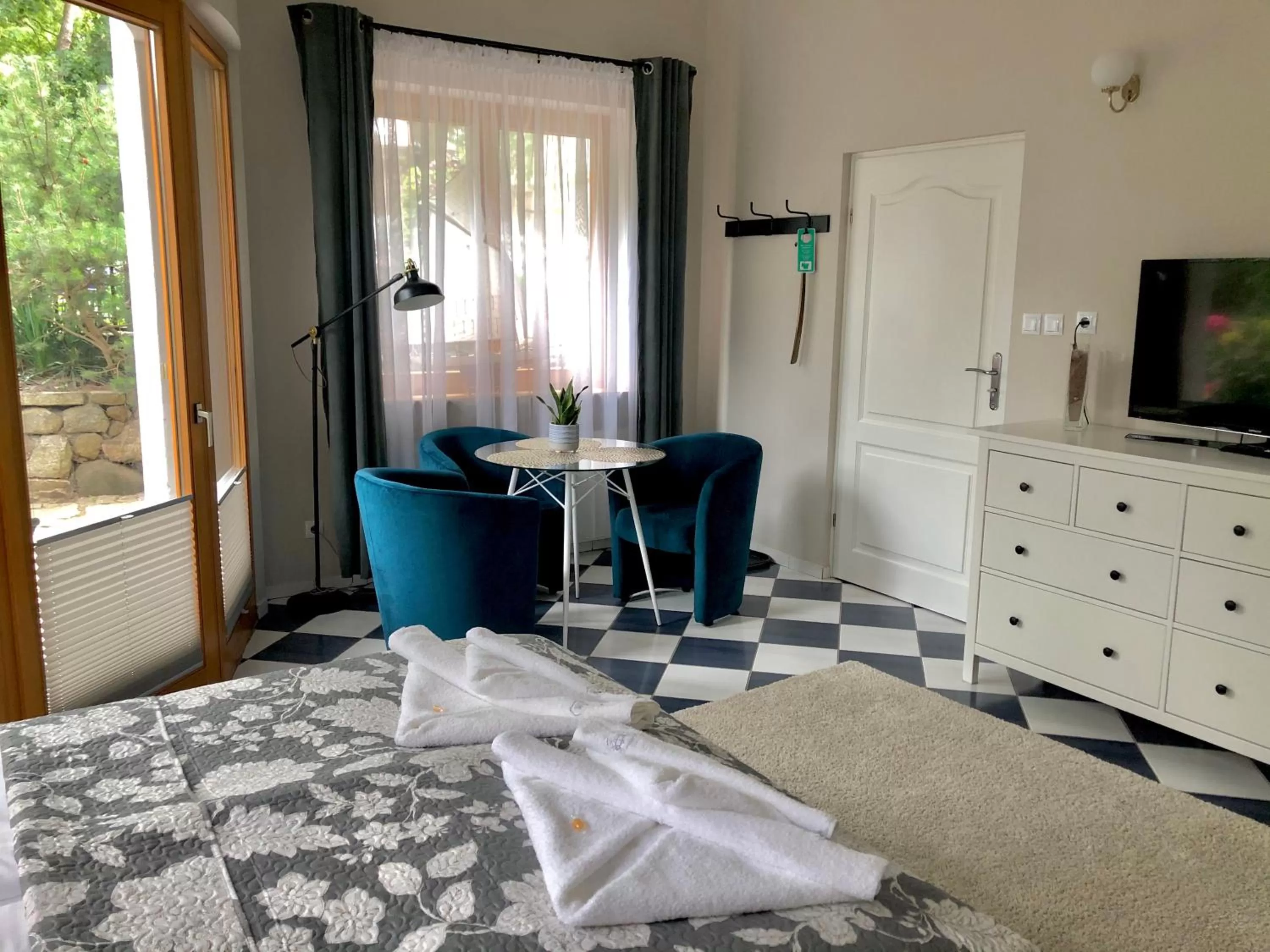 Bed in Willa 4 Pory Roku & Uznam