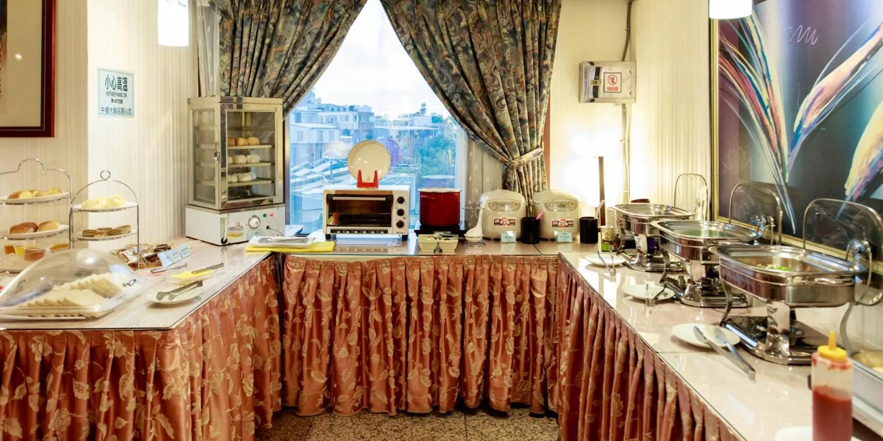 Buffet breakfast in Chungli Business Hotel