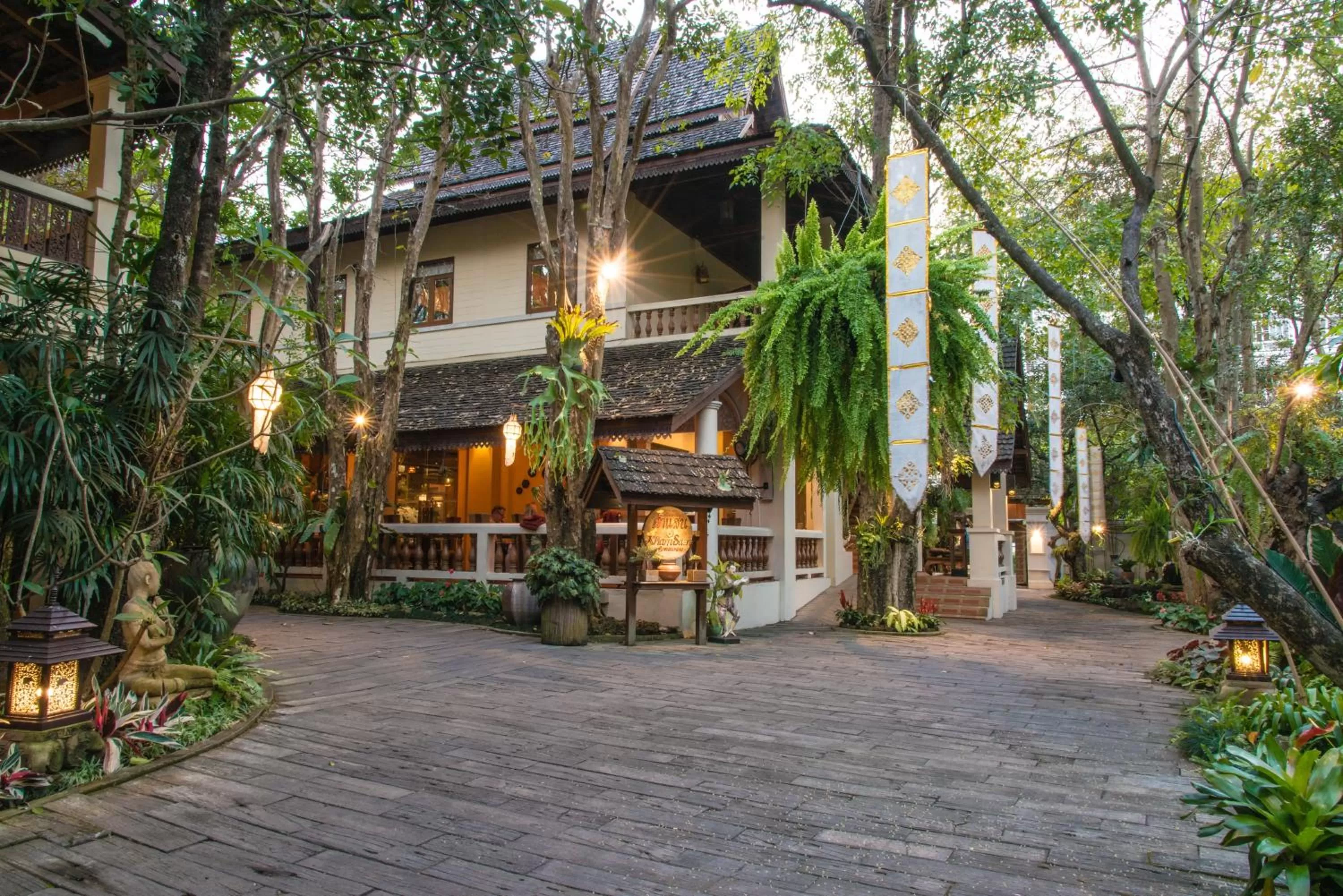 Restaurant/places to eat in Khum Phaya Resort & Spa Boutique Collection