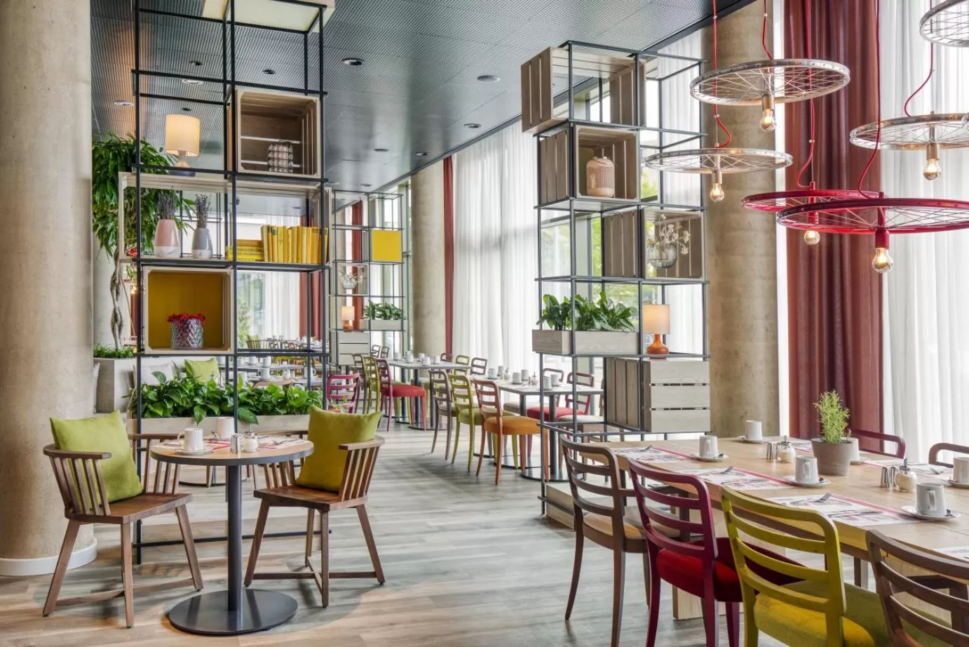 Restaurant/places to eat in IntercityHotel Saarbrücken