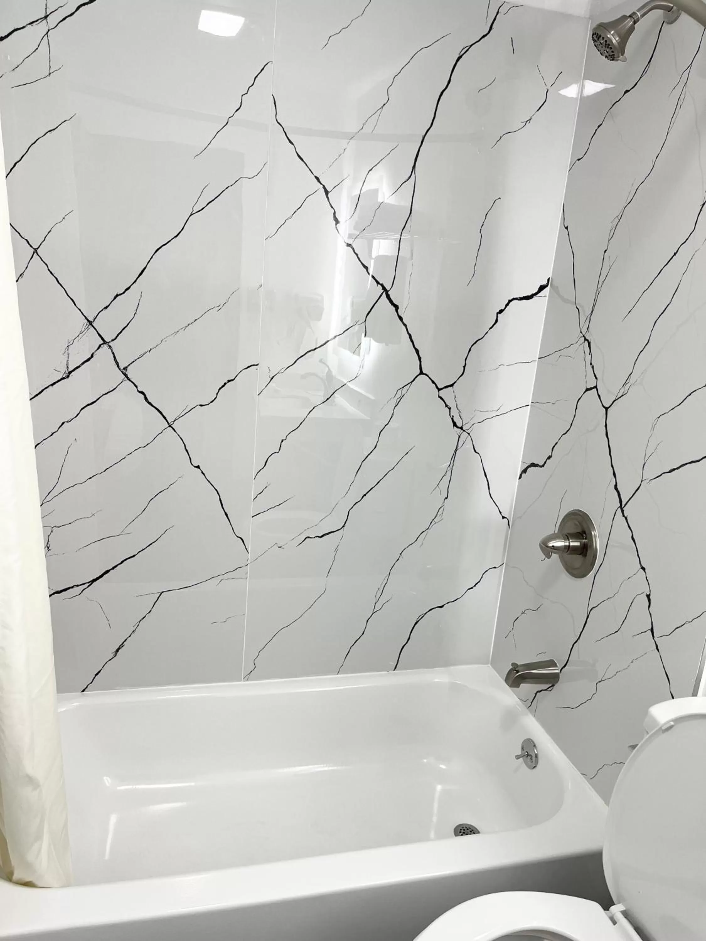 Bath in Super 8 by Wyndham Peoria