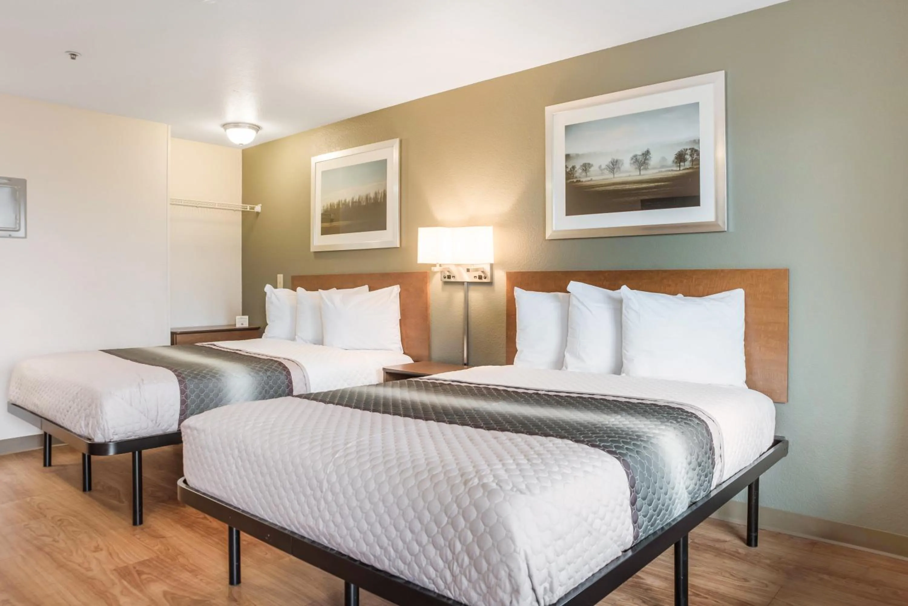 Studio Room with Two Queen Beds Non-Smoking  in Studio 6 Rancho Cordova, CA