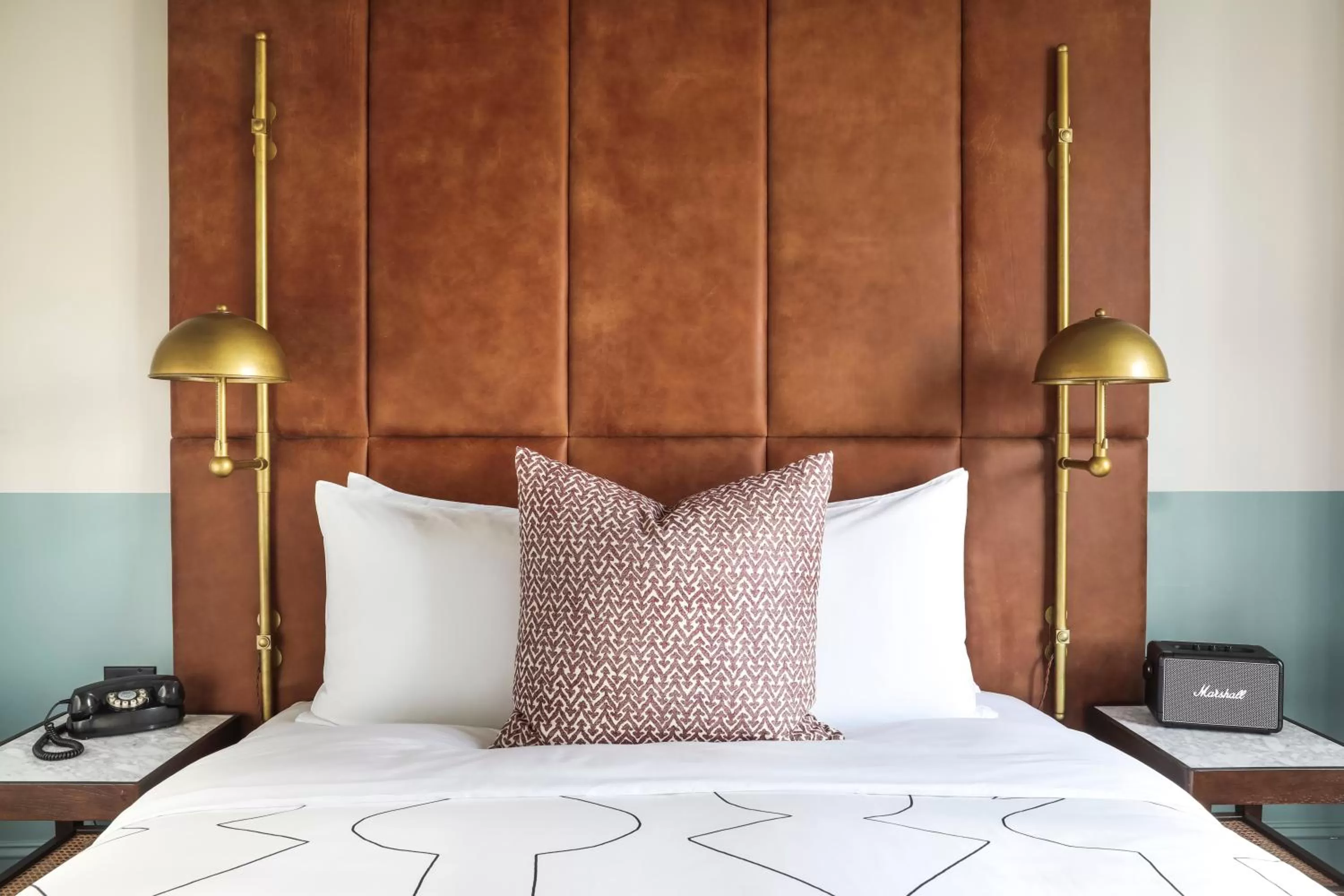 Bed in The Hoxton, Chicago