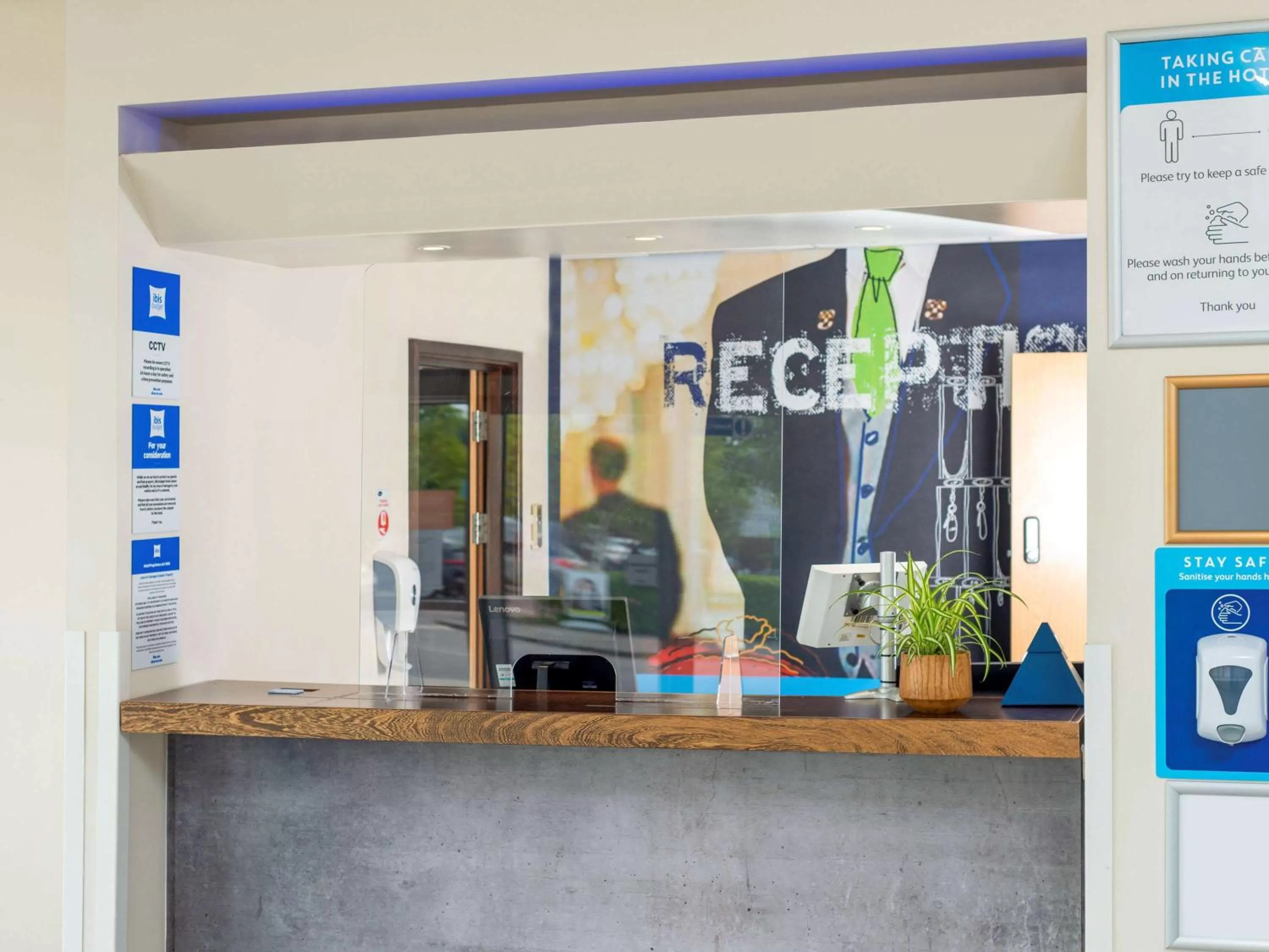 Lobby or reception in Go2 Portishead Marina Hotel