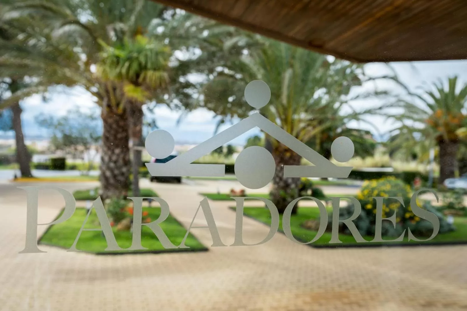 Logo/Certificate/Sign in Parador de Ayamonte