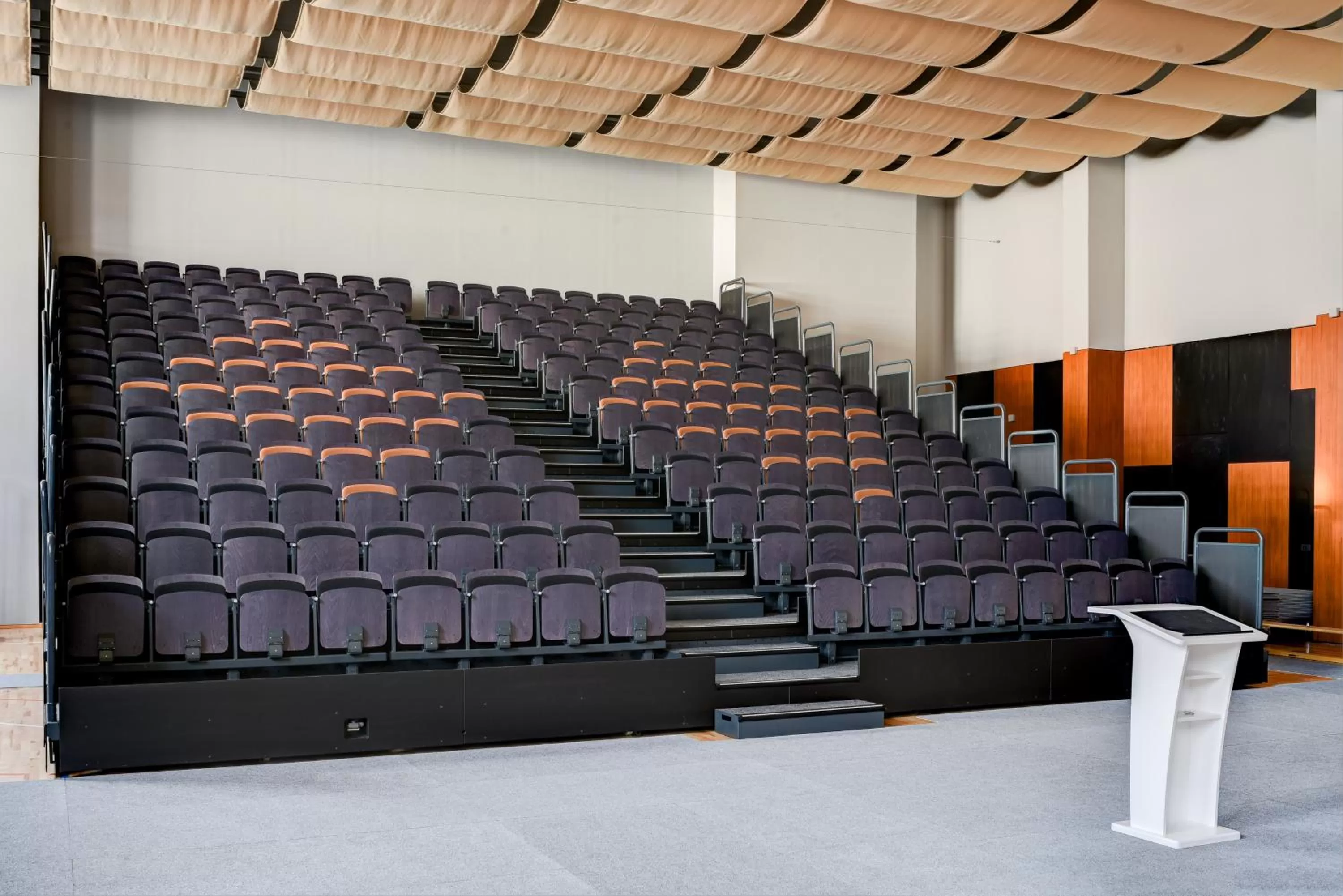 Banquet/Function facilities in Malak Regency Hotel