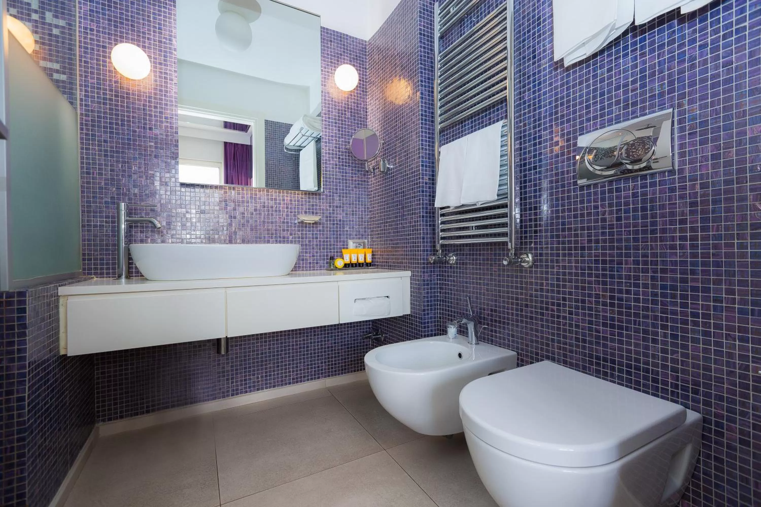 Bathroom in JC Hotel