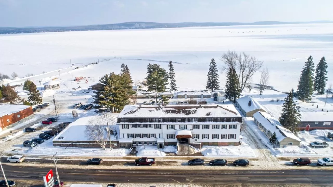 Property building in Caswell Resort