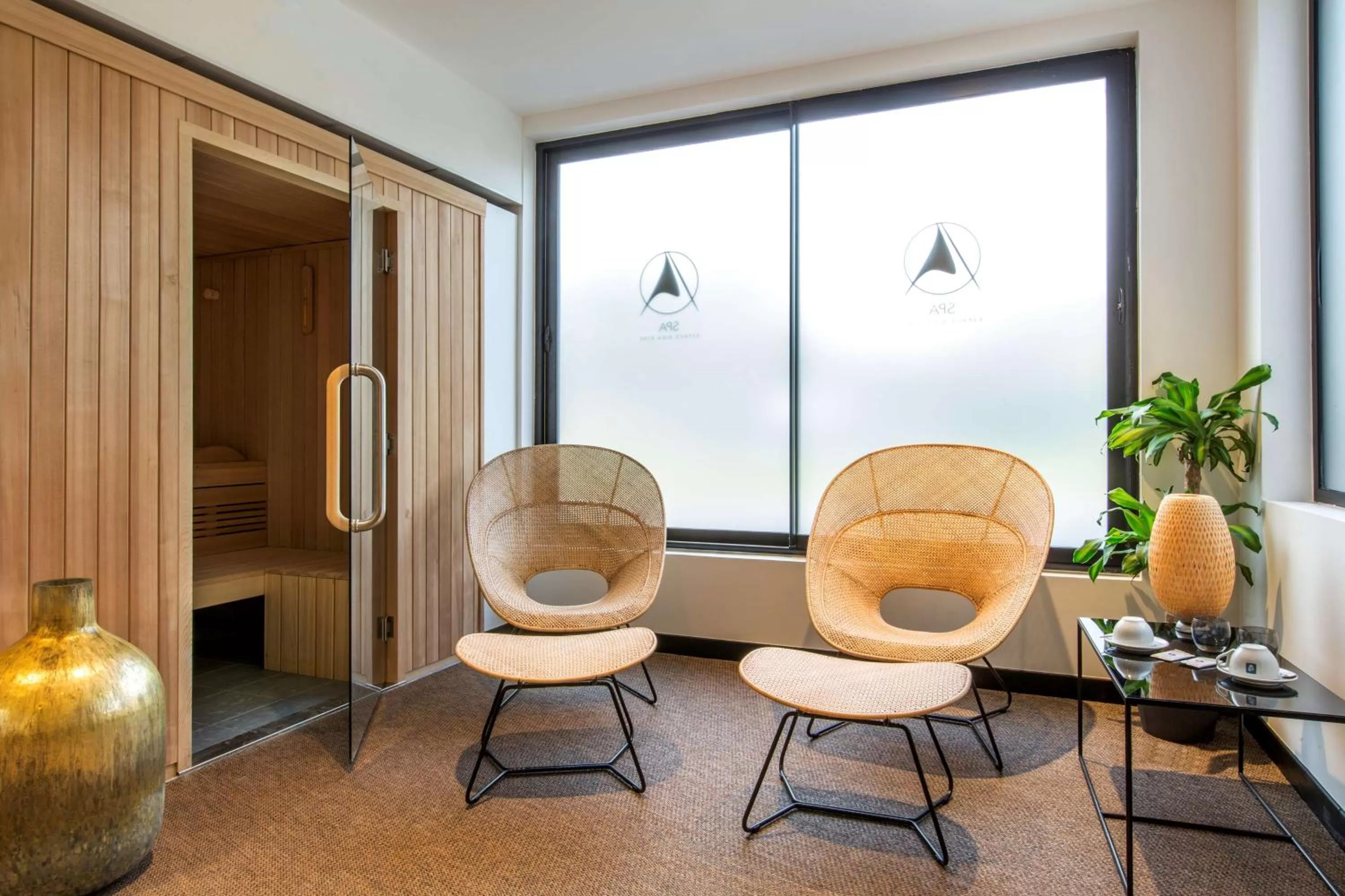 Spa and wellness centre/facilities in Best Western L'Aquarium Arras Nord